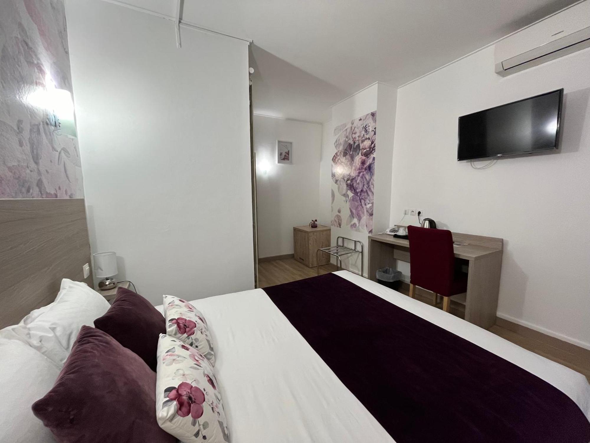 Deluxe Double Room with Bath