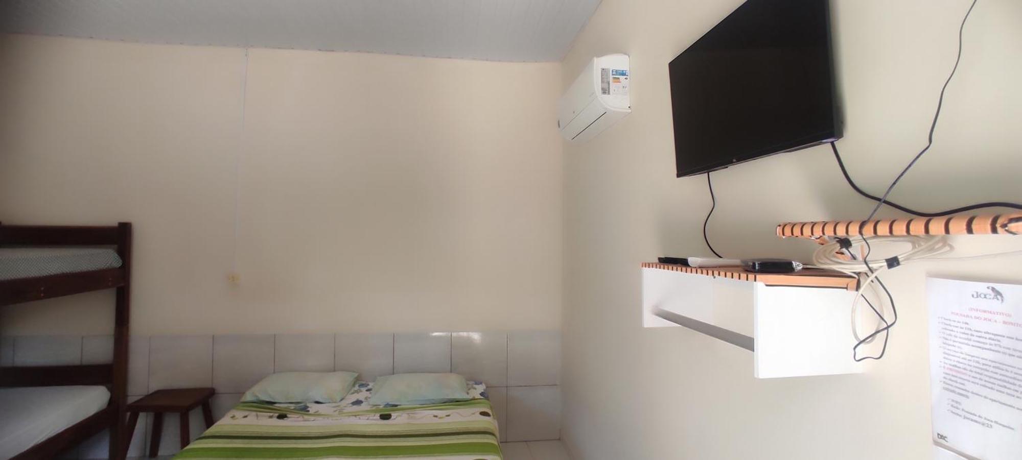 Quarto Quádruplo com Banheiro Privativo