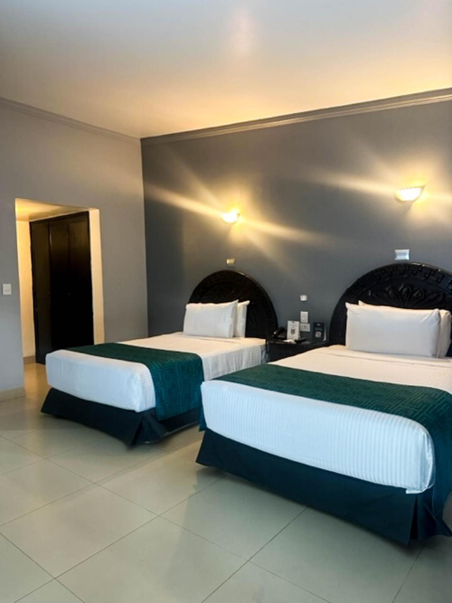 Double Room with Two Double Beds,1535856544:JPEG