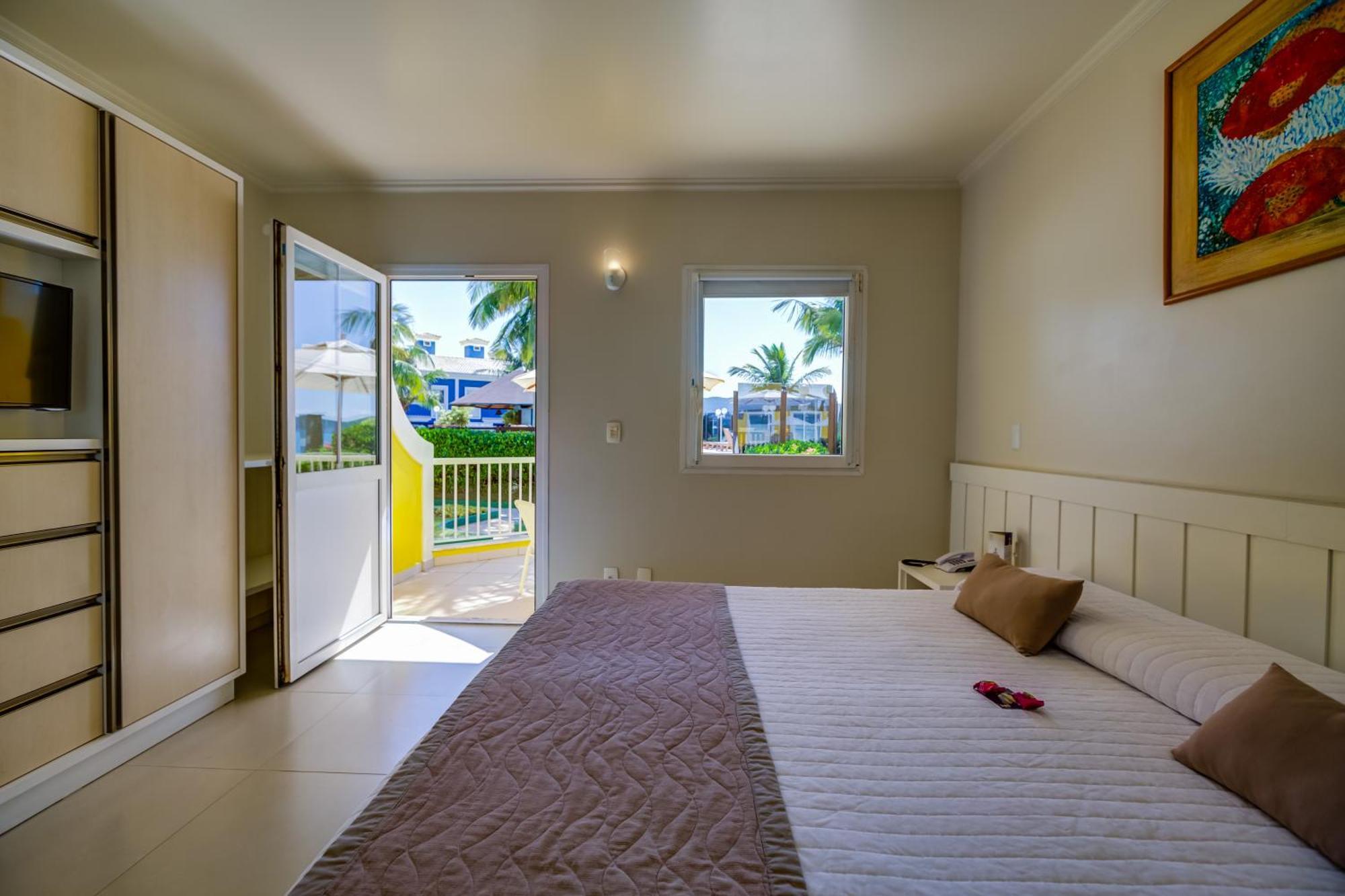 Apartamento com Vista do Jardim e Varanda