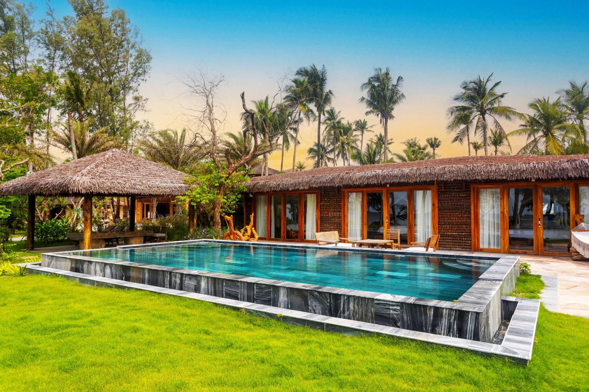 Villa Bayfront Ong Lang 3 Bedrooms