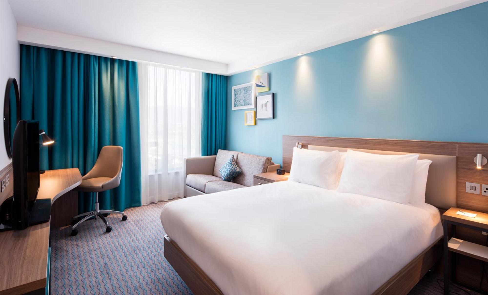 Kamer met Queensize Bed - Geschikt voor Gasten met een Lichamelijke Beperking