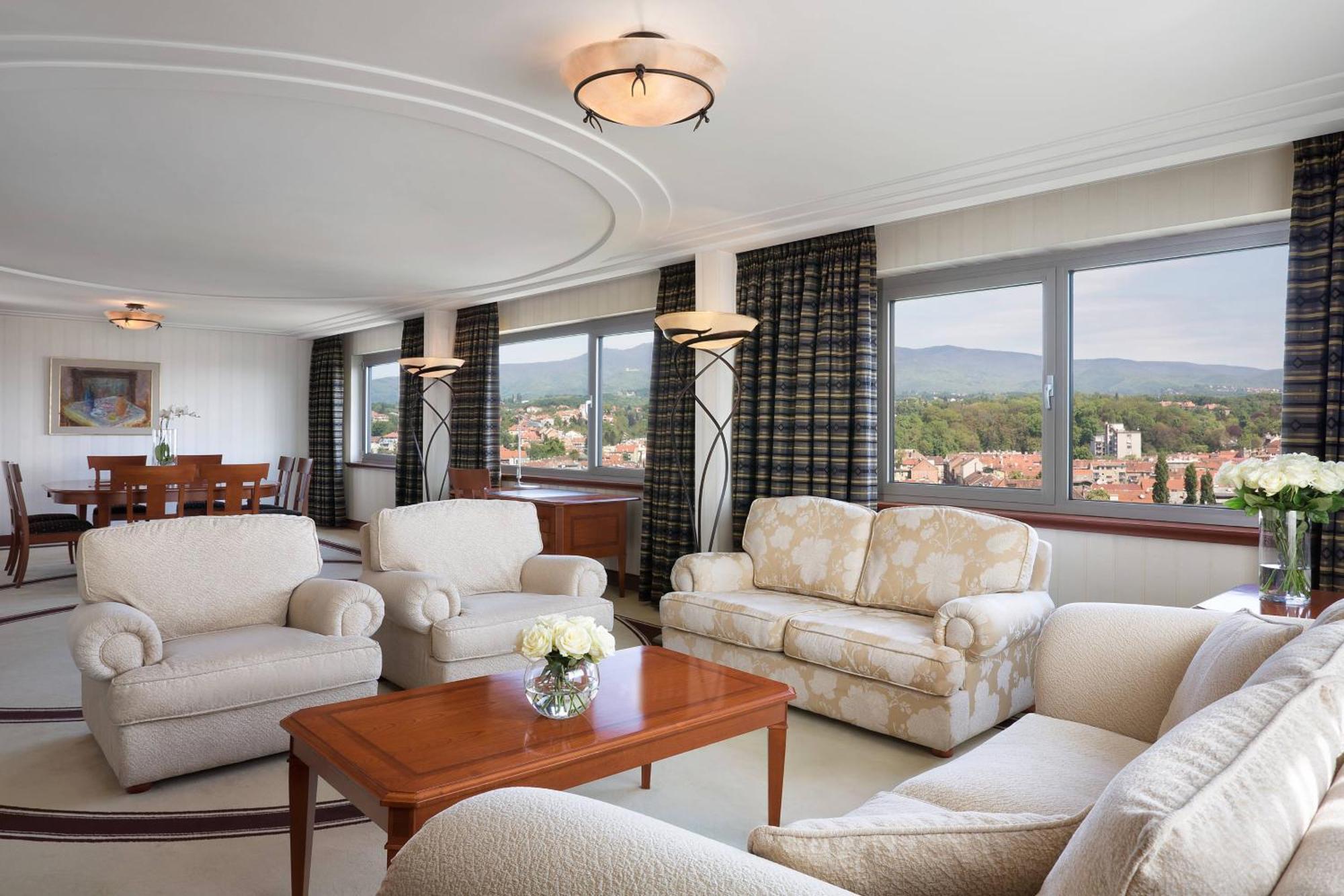 Presidential Suite 2 Bedroom Presidential Suite City view