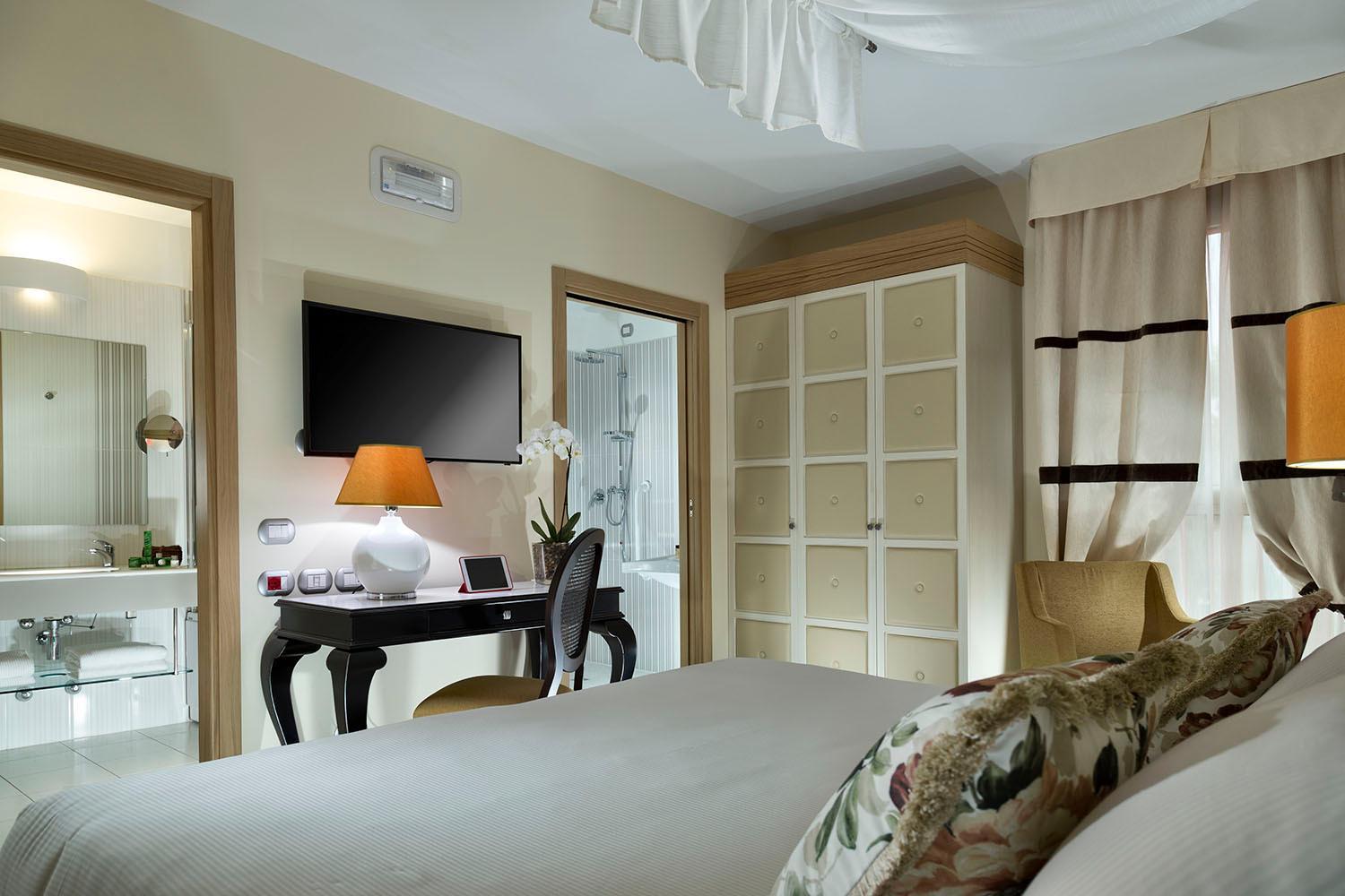 Superior Double Balcony