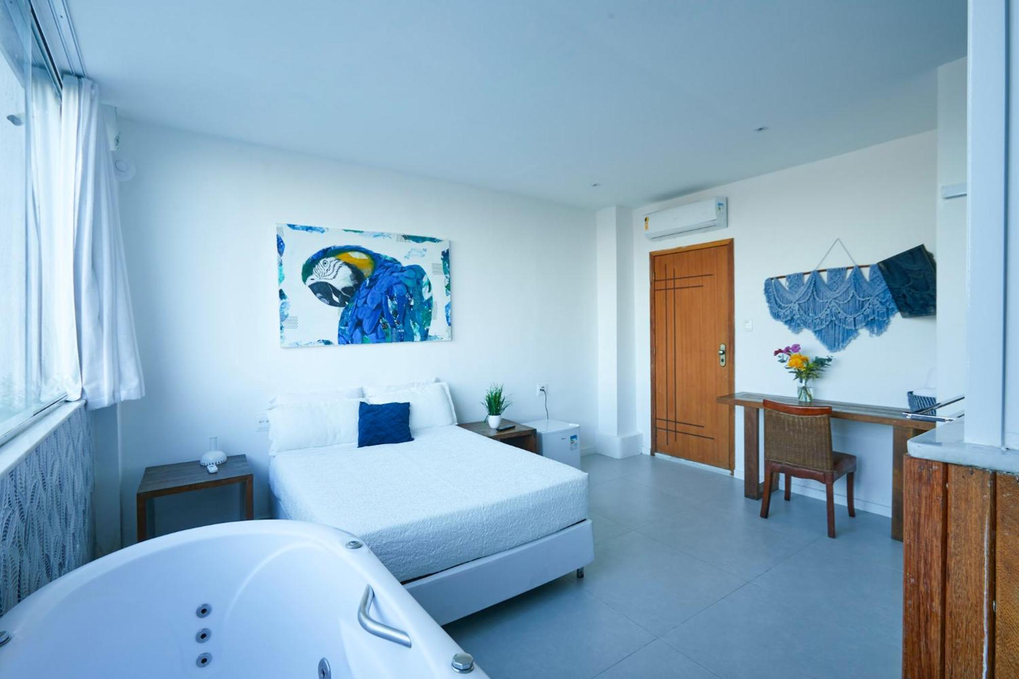 Standard Double Suite,1556795926:JPEG