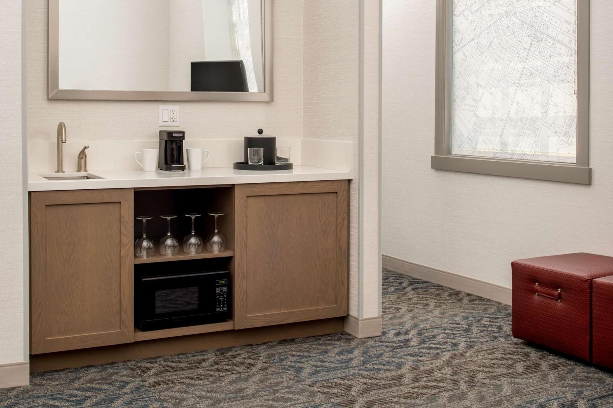 Tower King Room with Sofa Bed - Non-Smoking,1557384280:JPEG