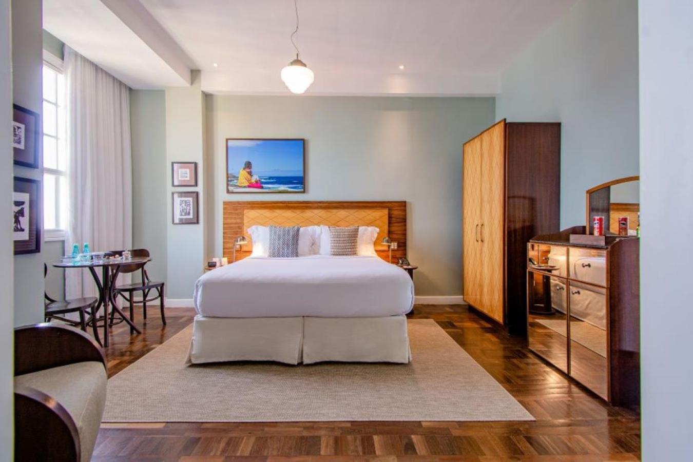 Deluxe Medium Room,1571360636:JPEG