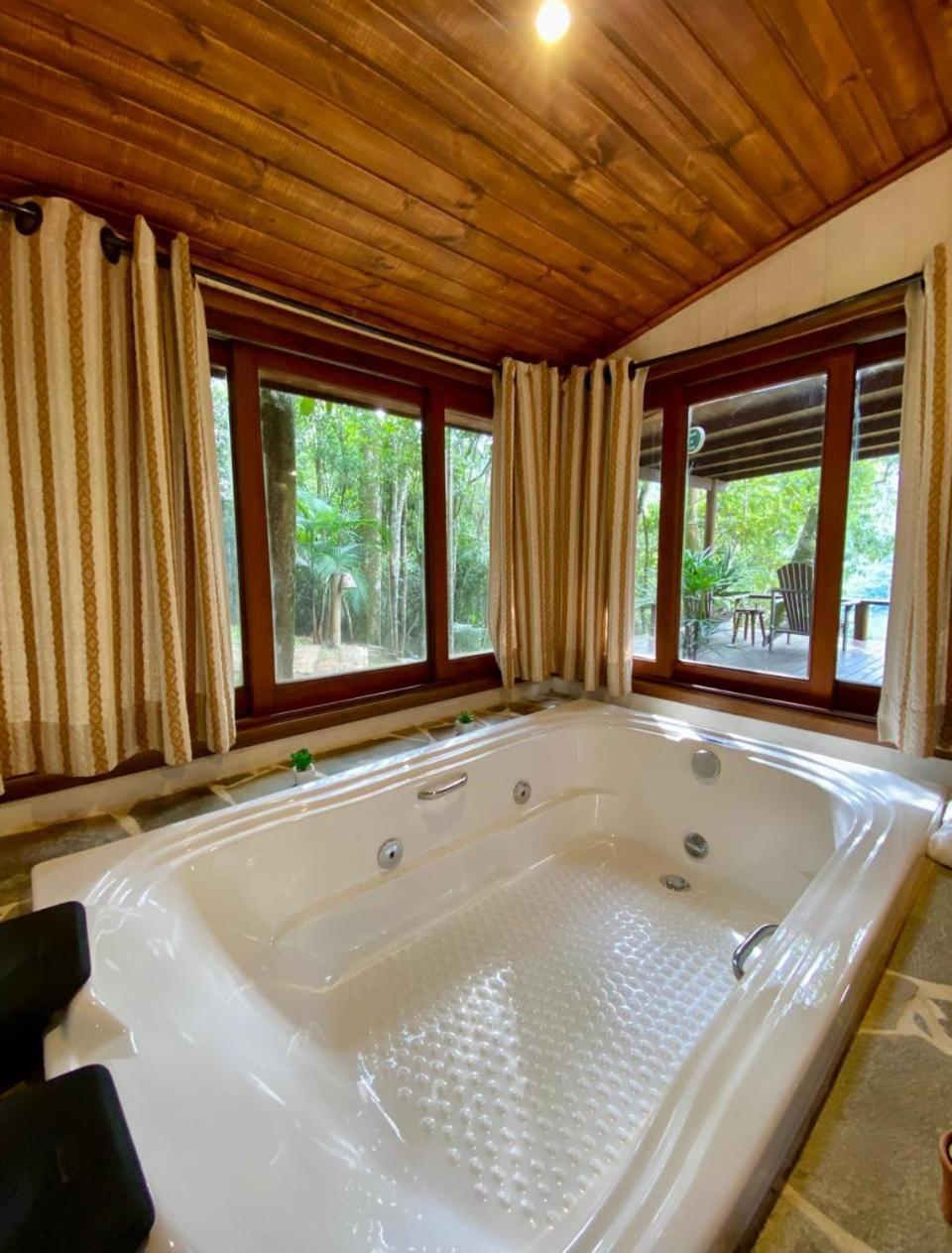 Double Room with Mountain View,1583141140:JPEG