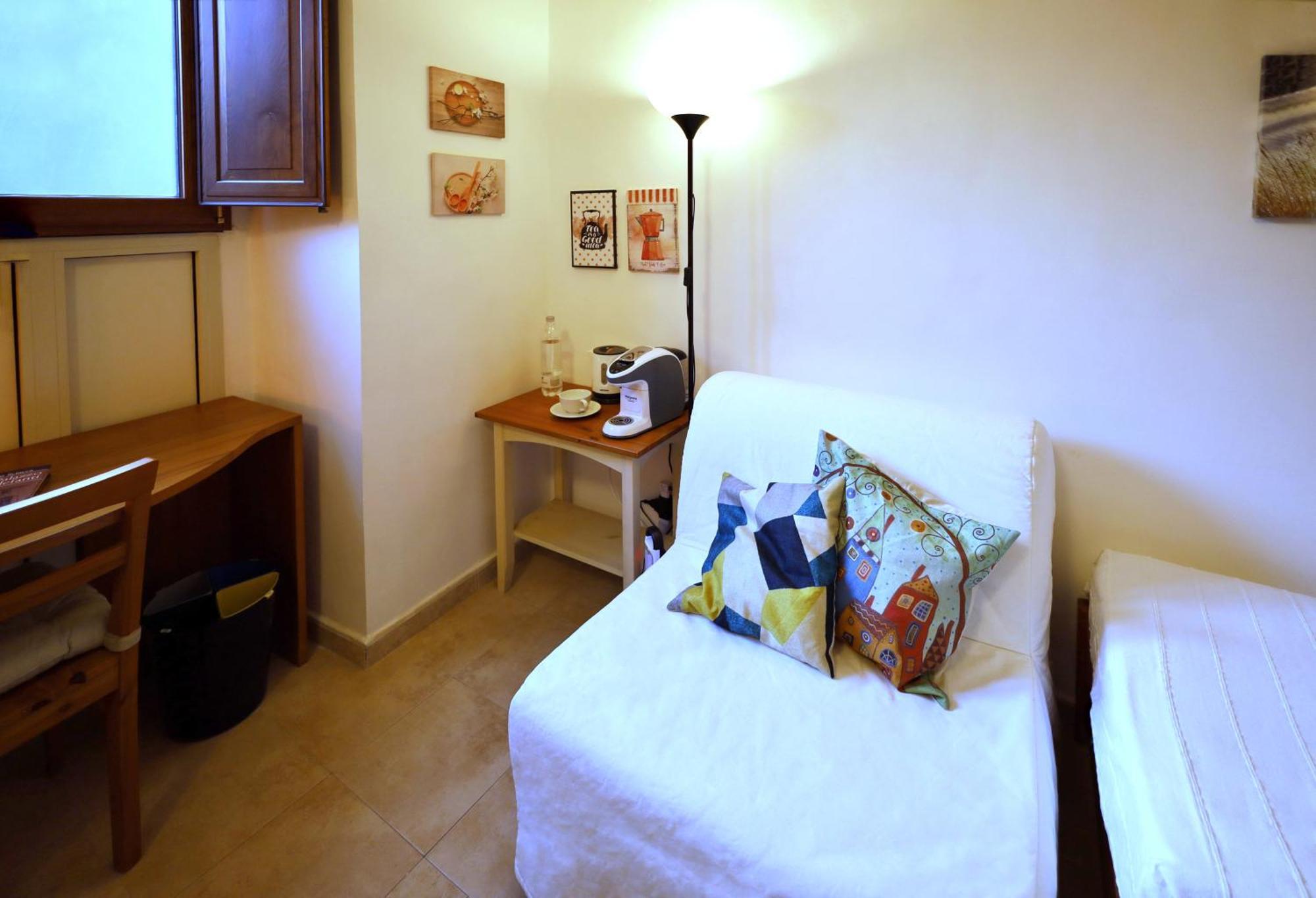 Camera Singola con Bagno Privato