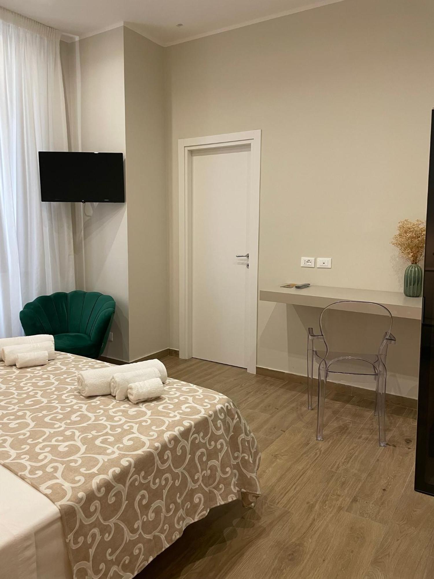 Large Double Room