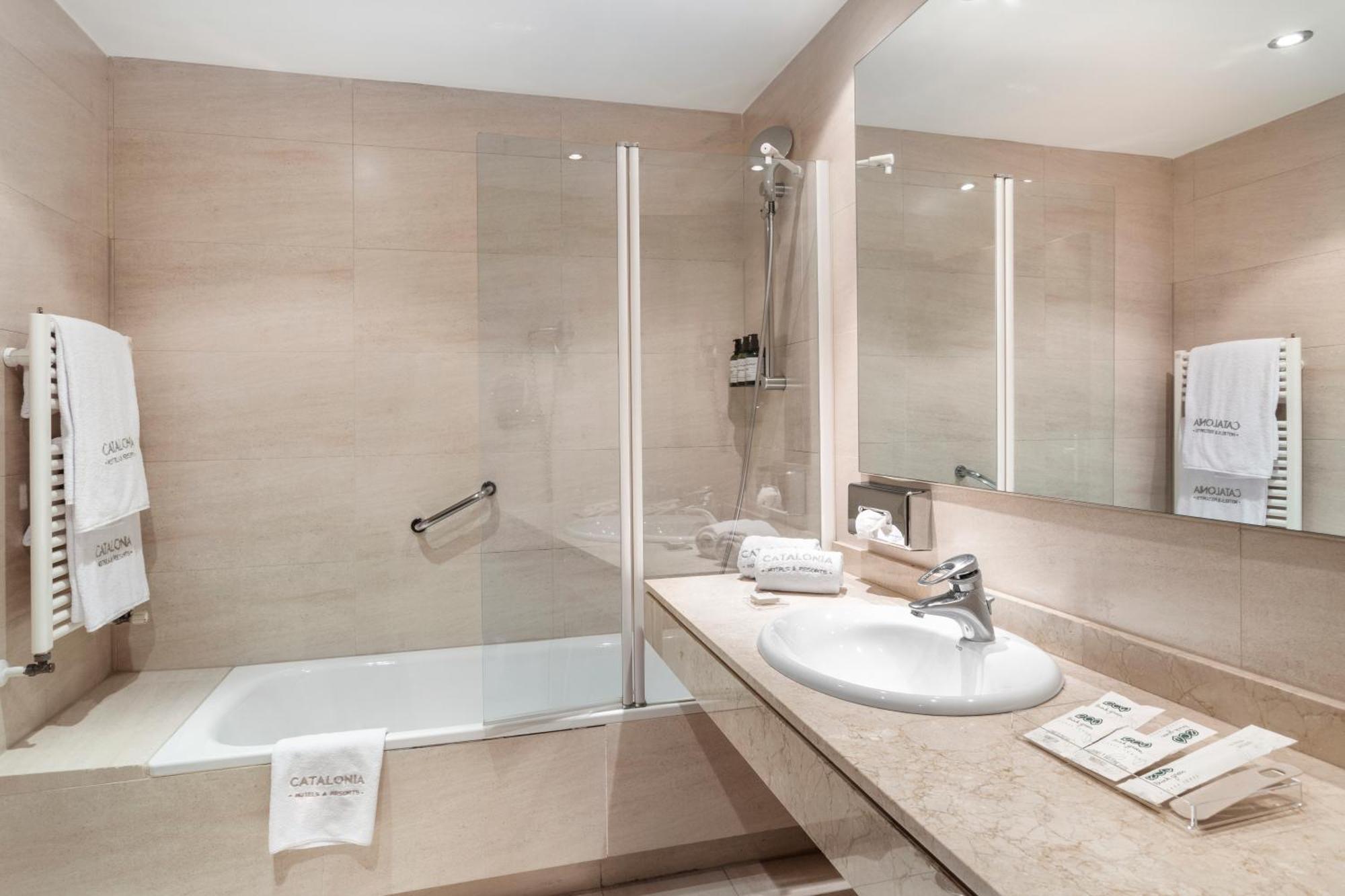 Premium Triple Room