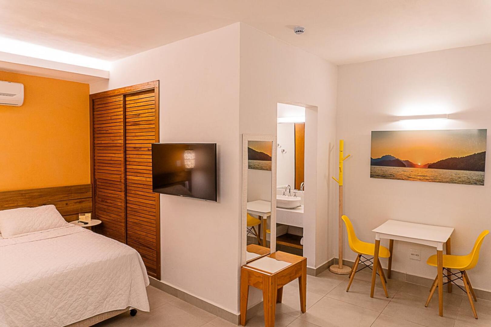 Deluxe Suite Private Terrace