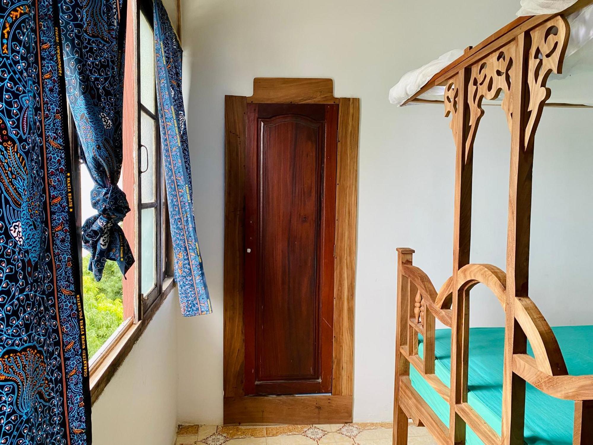 Triple Room with Private Bathroom