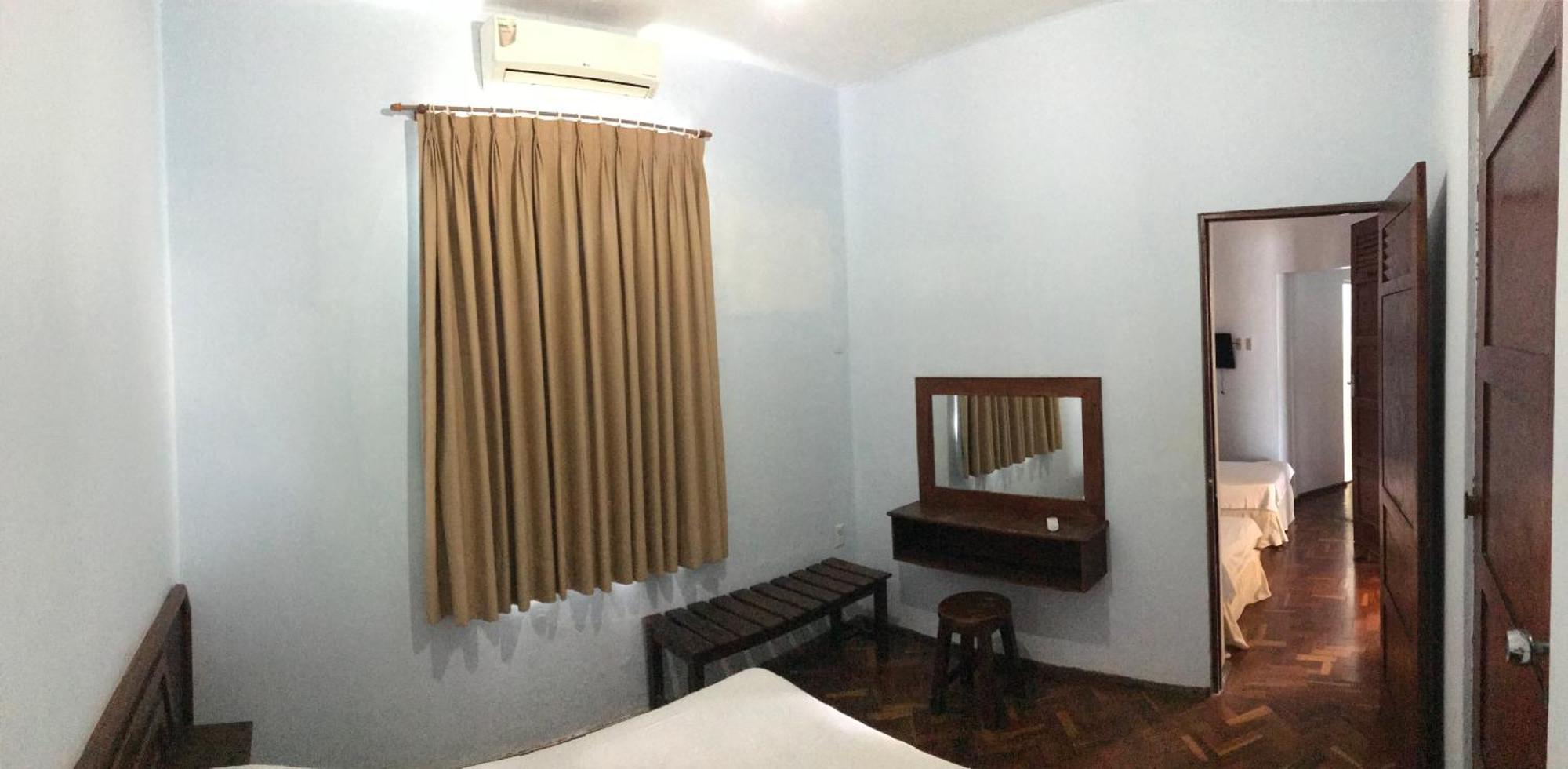 Quadruple Room Private Bathroom