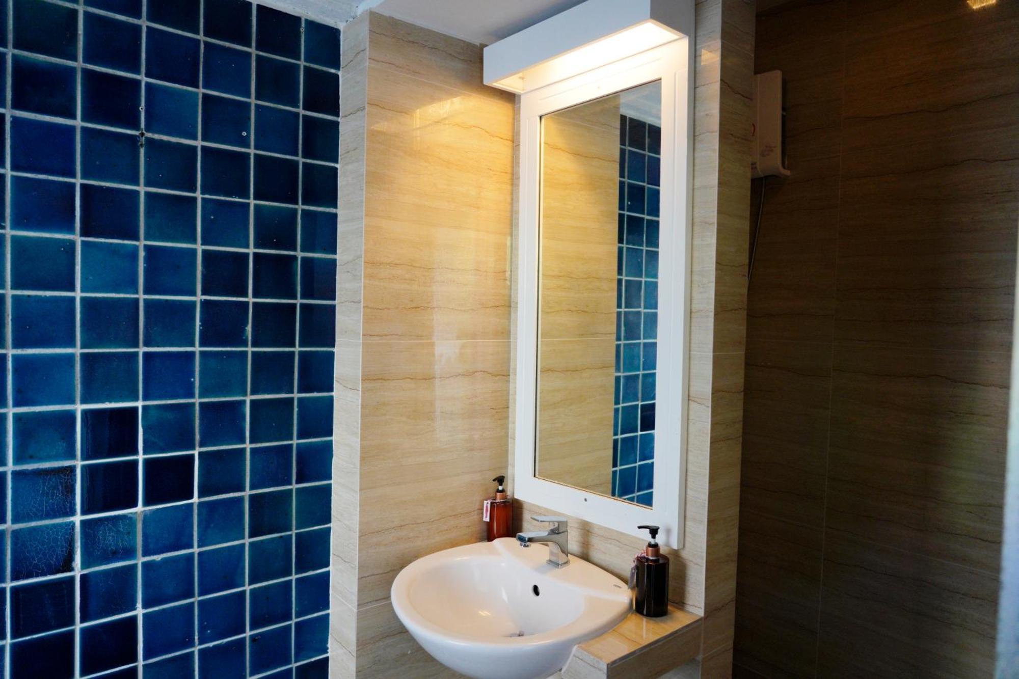Deluxe Tweepersoonskamer met 2 Aparte Bedden en Balkon