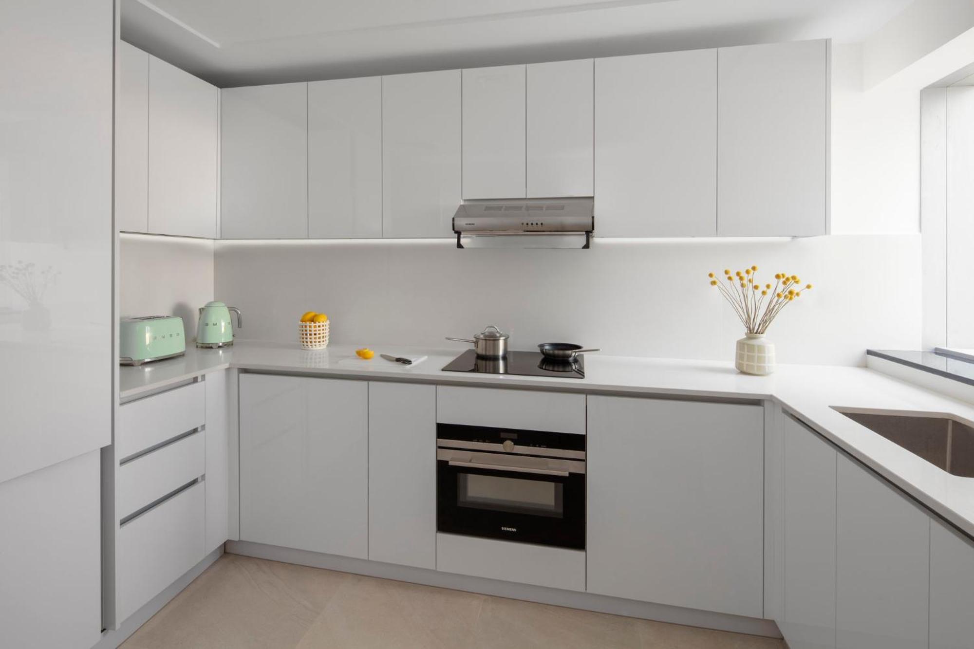 One-Bedroom King Suite Disability Access