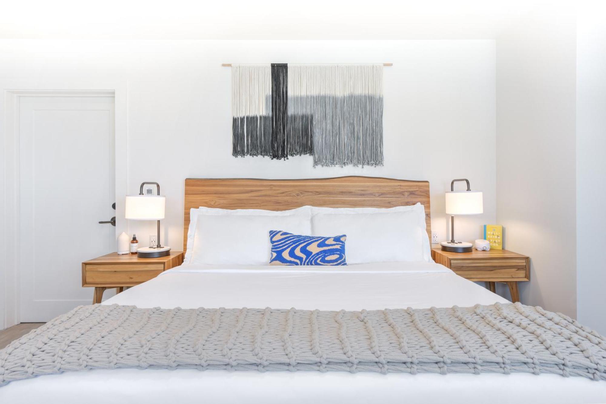 Standard King Room,1604773455:JPEG