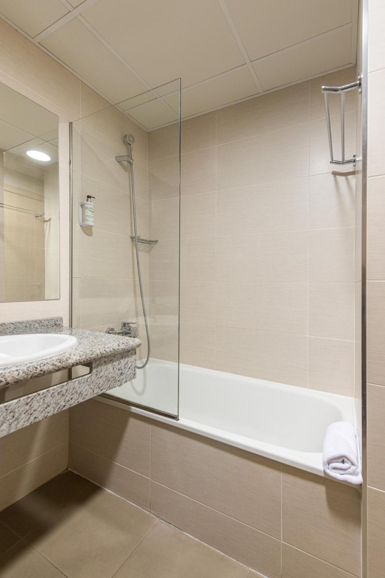 Promo Room,1606544222:JPEG