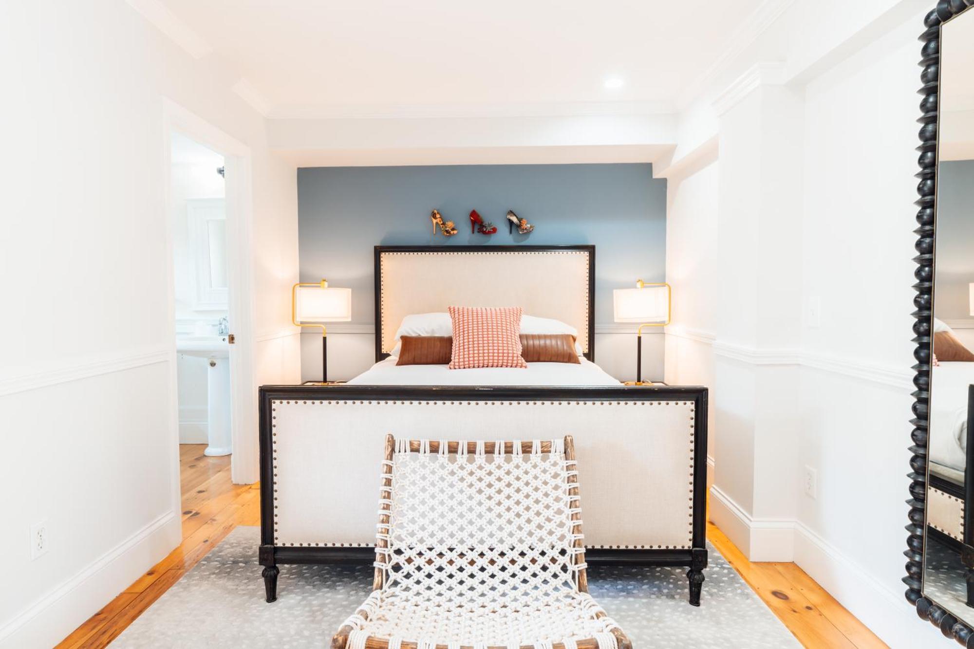 Deluxe Queen Room