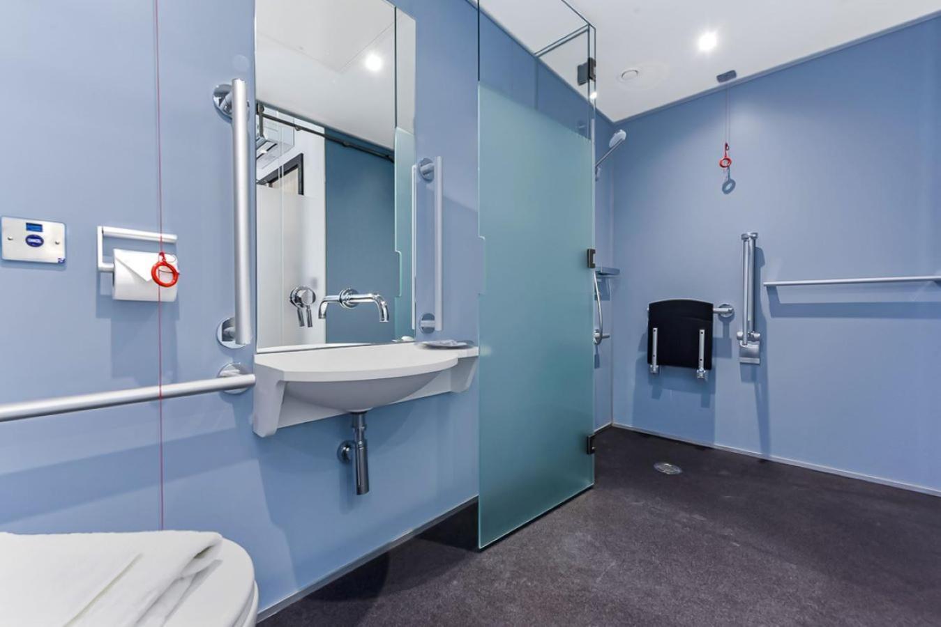Queen Room Disability Access