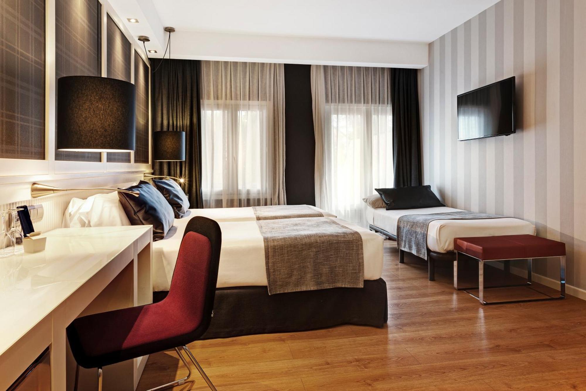 Triple Room