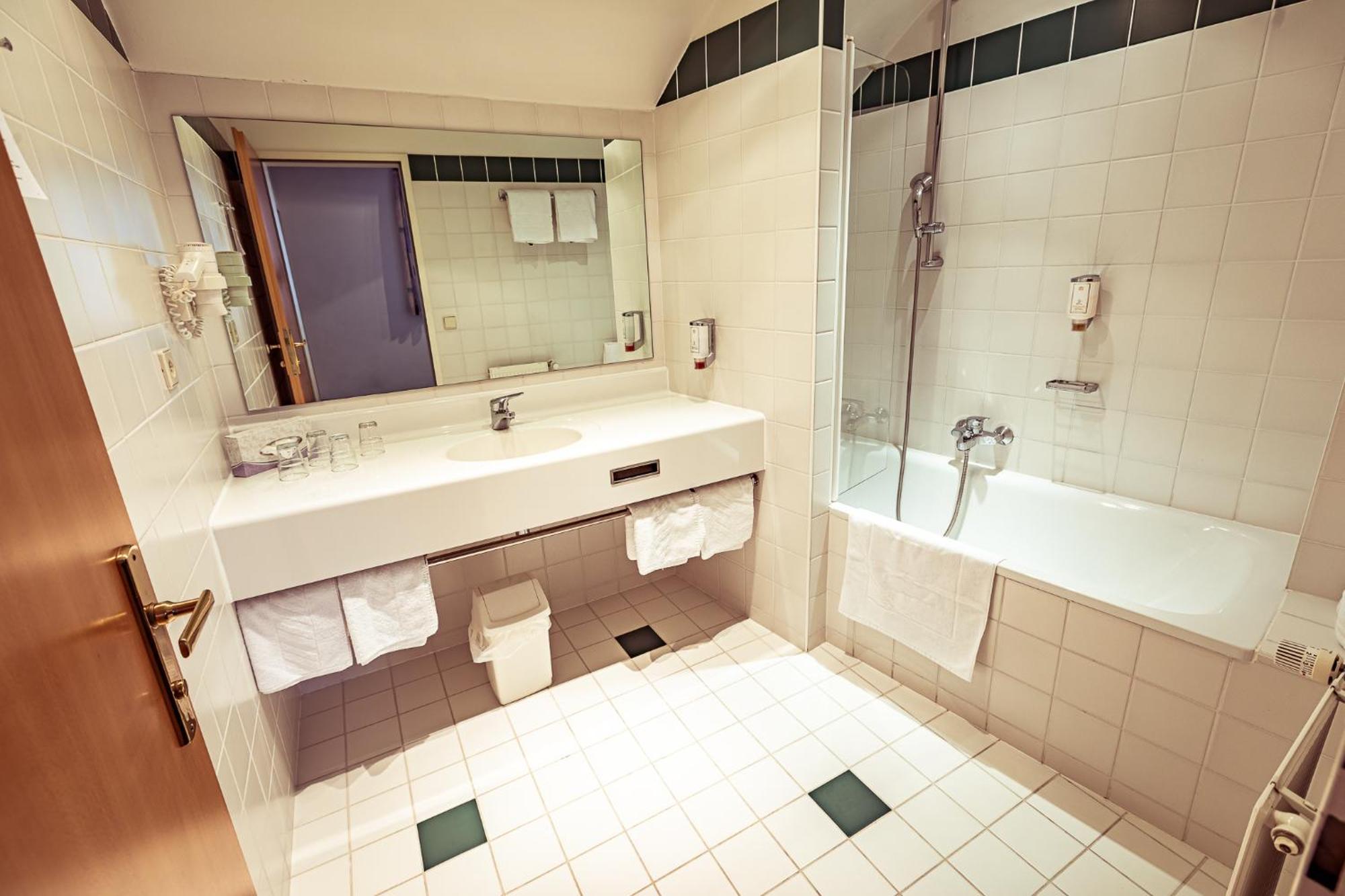 Double Room,1607664157:JPEG