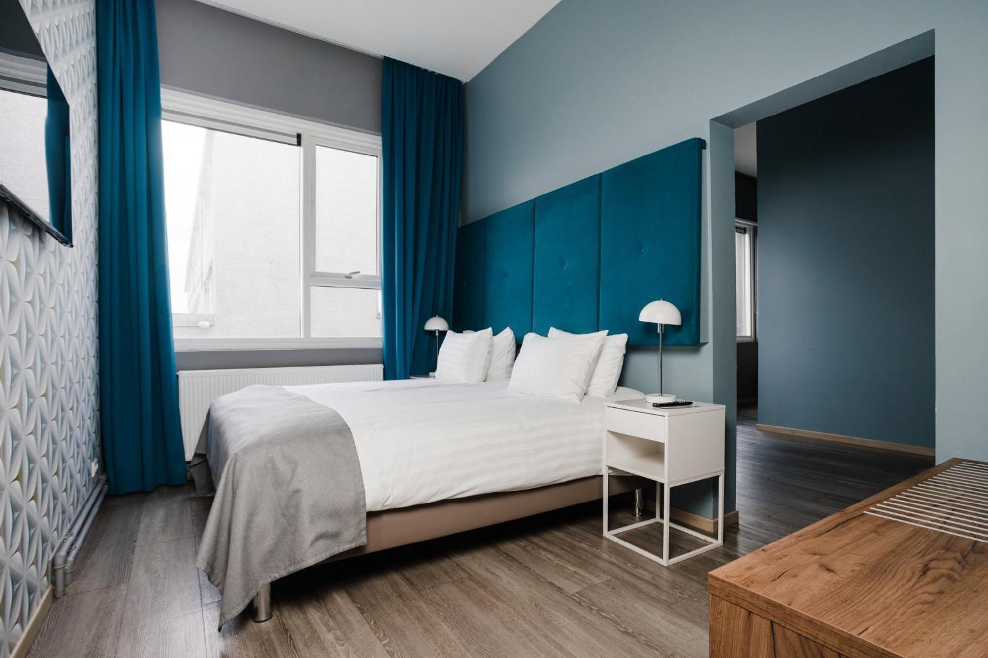 Camera Familiare con Letto a Castello e Angolo Cottura