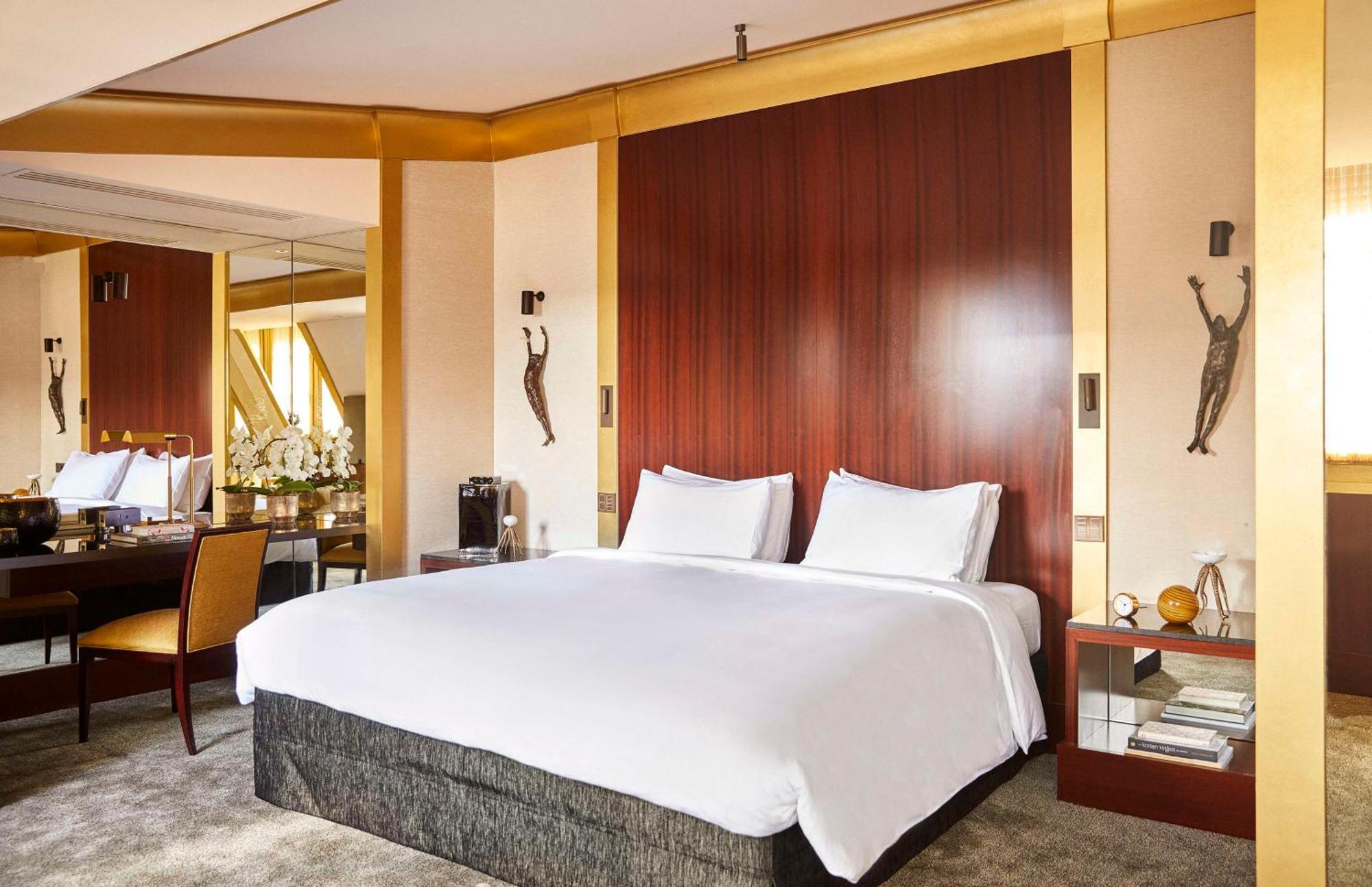 Deluxe King Room,1622040556:JPEG