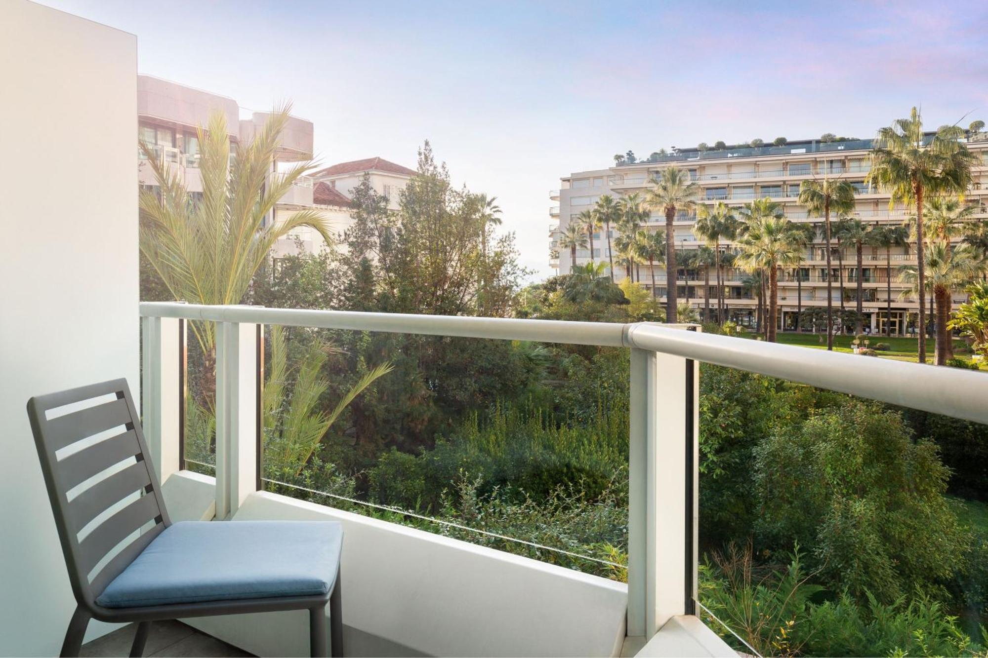 Deluxe Room Garden View