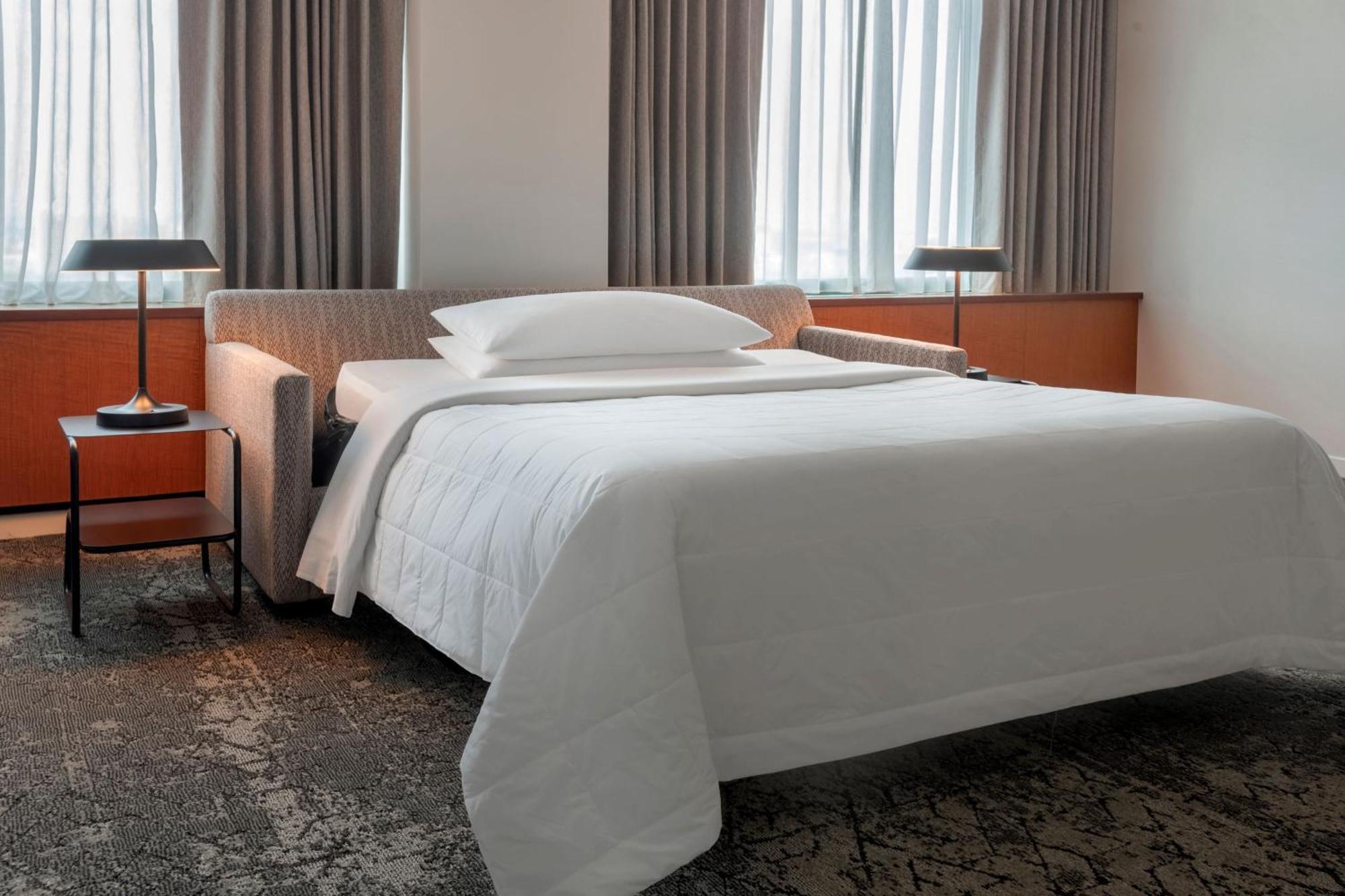 Suíte Júnior com Cama King-size, Sofá-cama e Vista do Rio