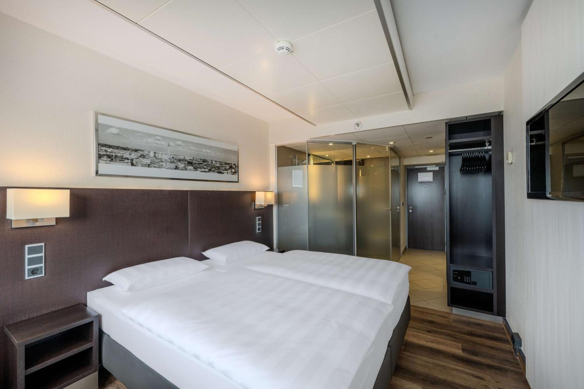 Double Room,1627930006:JPEG