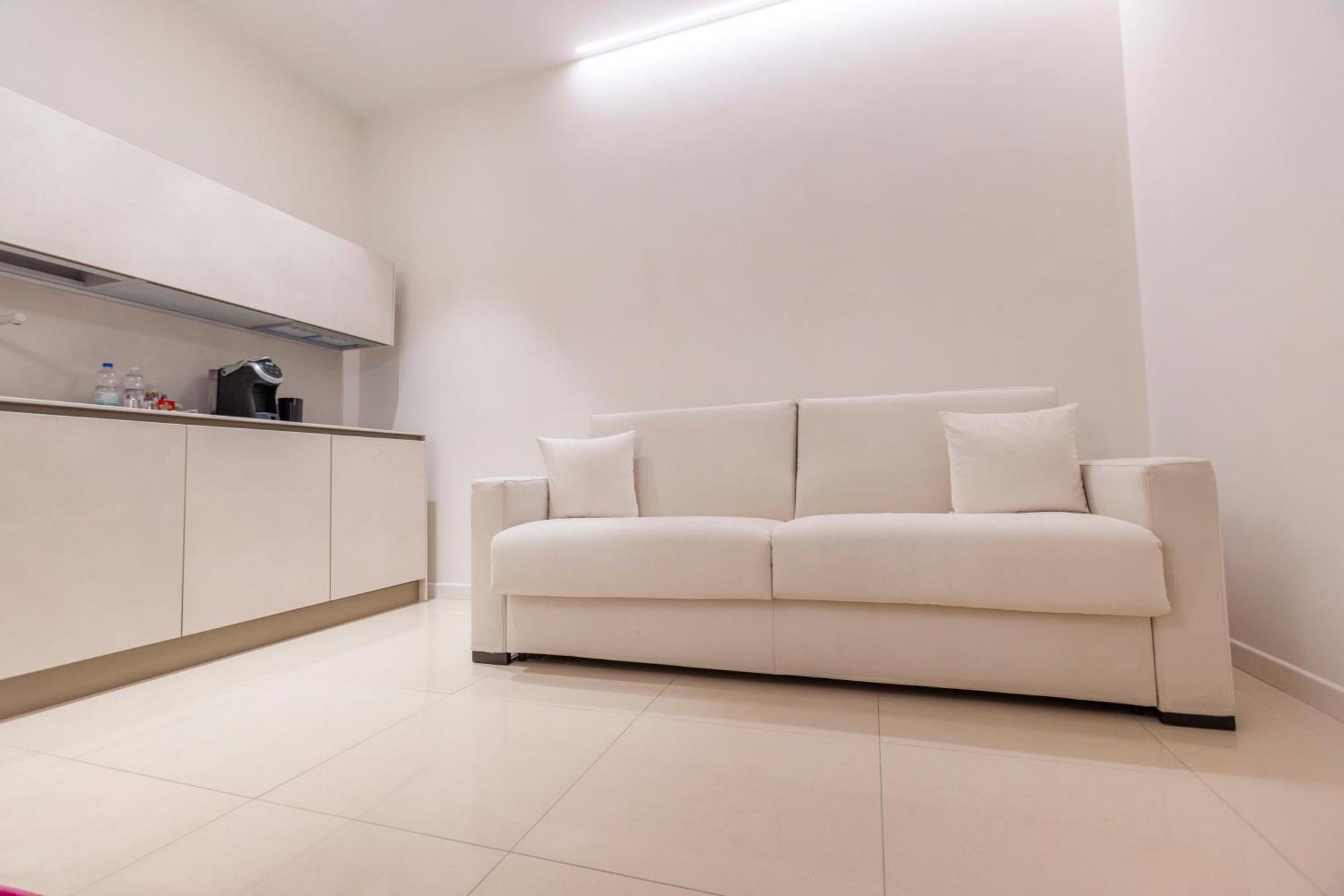 One-Bedroom Apartment 2