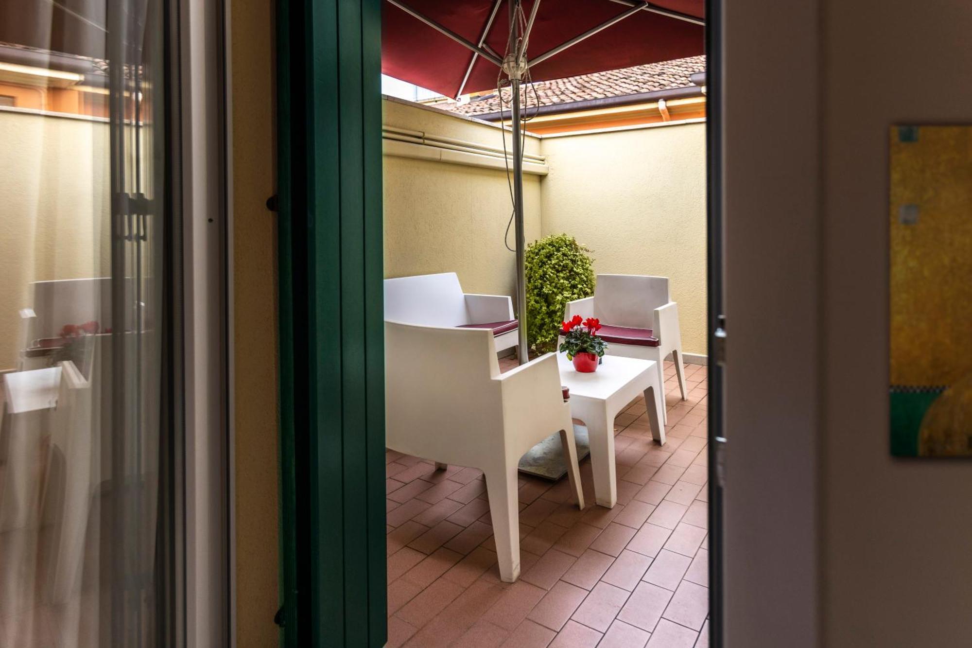 Superior Studio Balcony