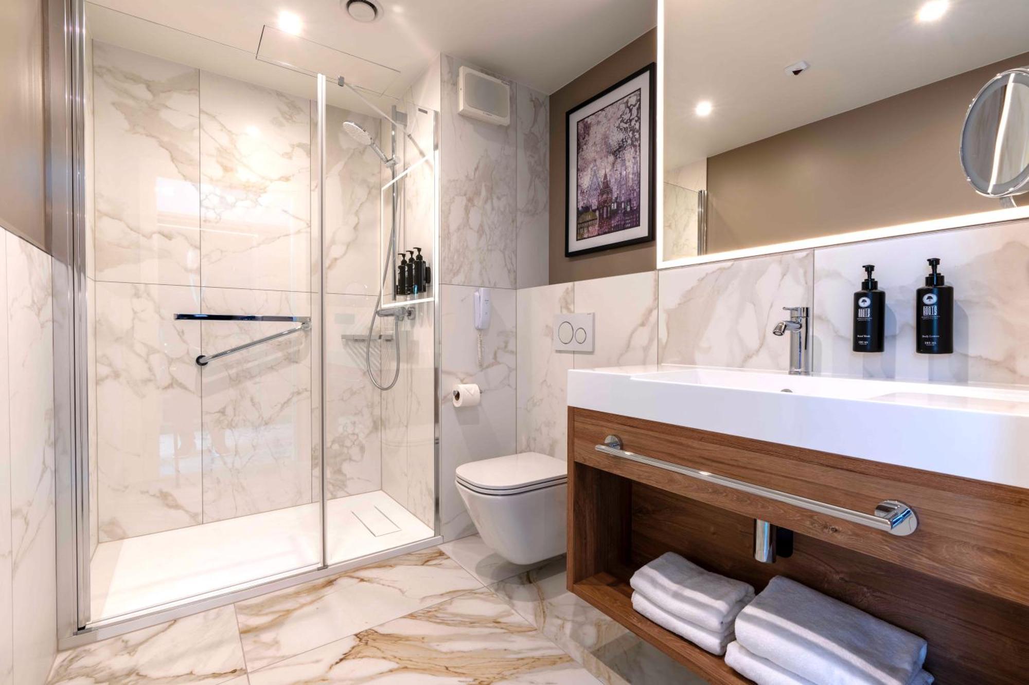 Premium King Room