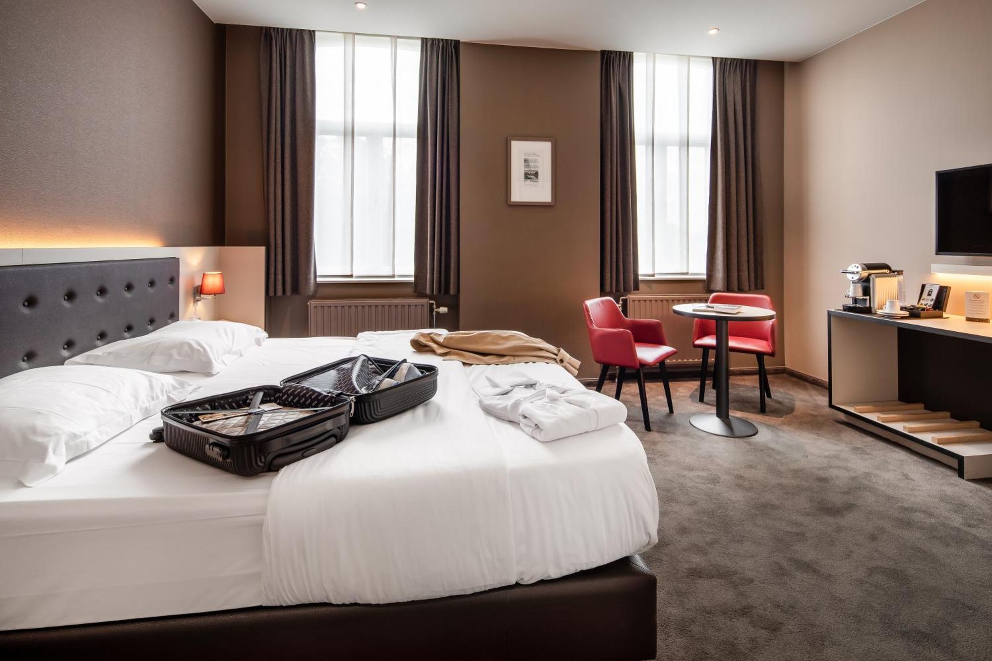 Superior Double or Twin Room City View