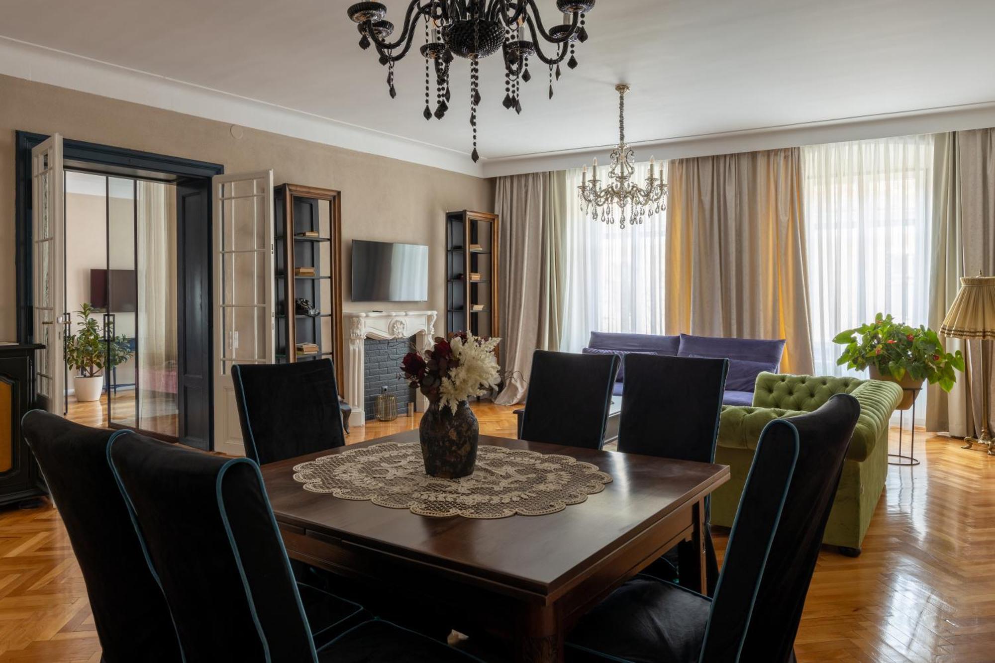Superior Apartment