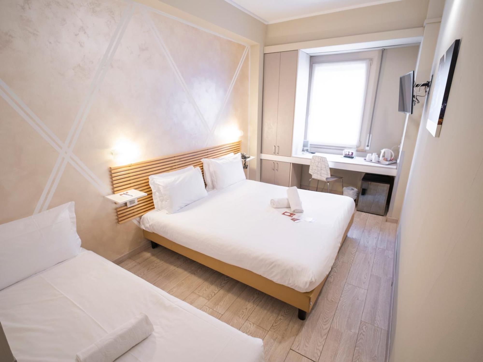 Triple Economy Room