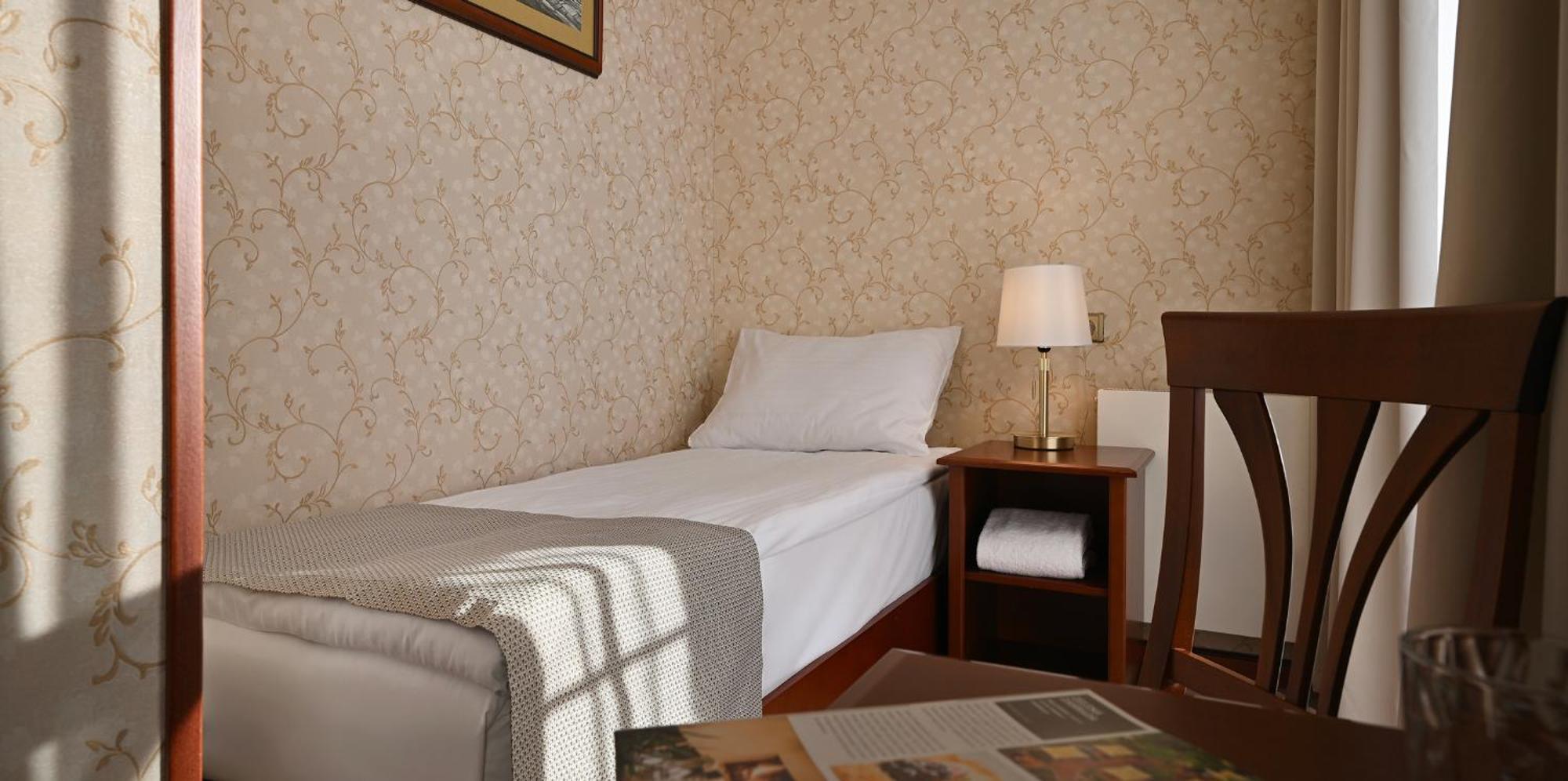 Standard Single Room,1687448635:JPEG