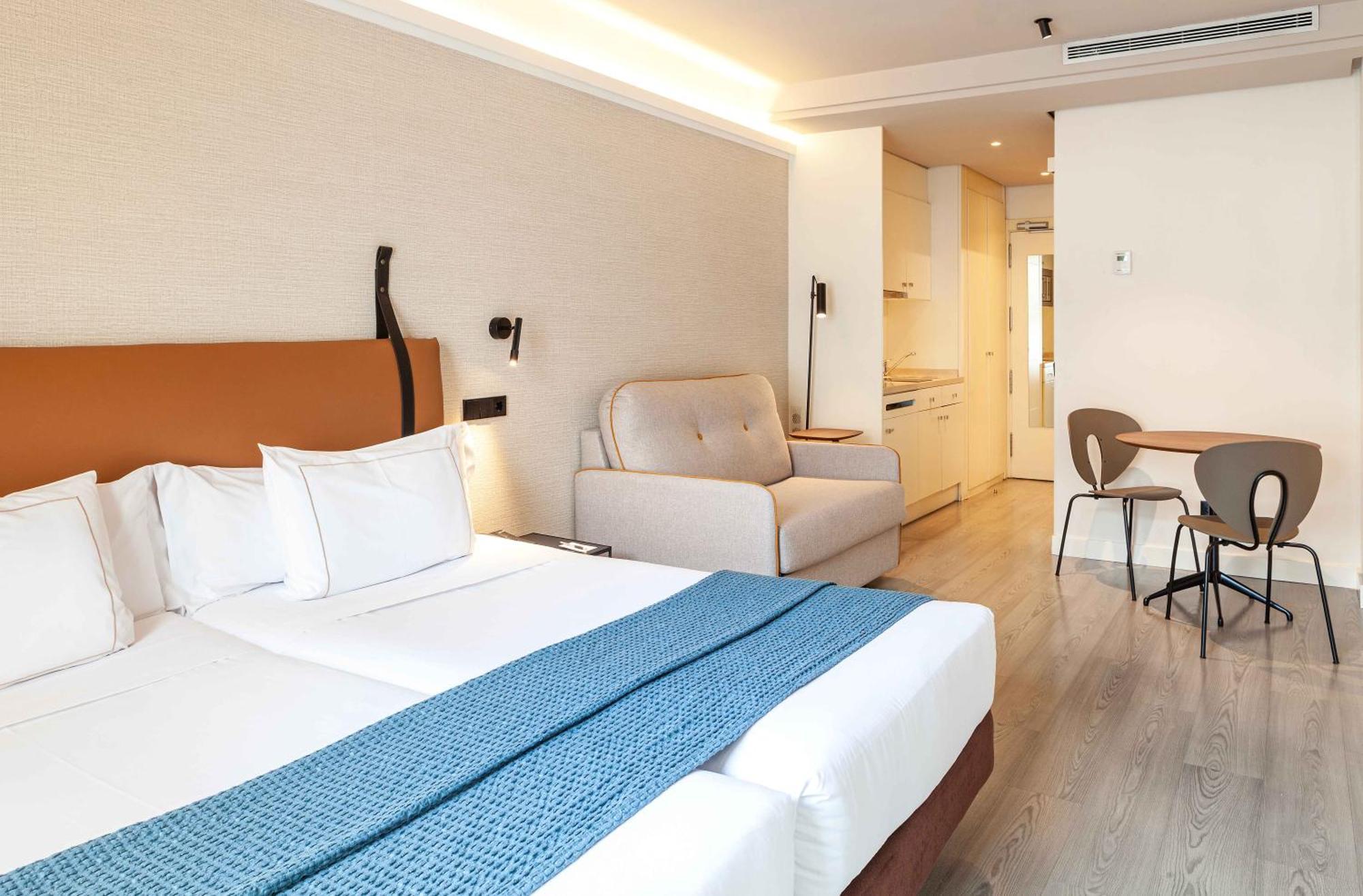 Large Double Room
