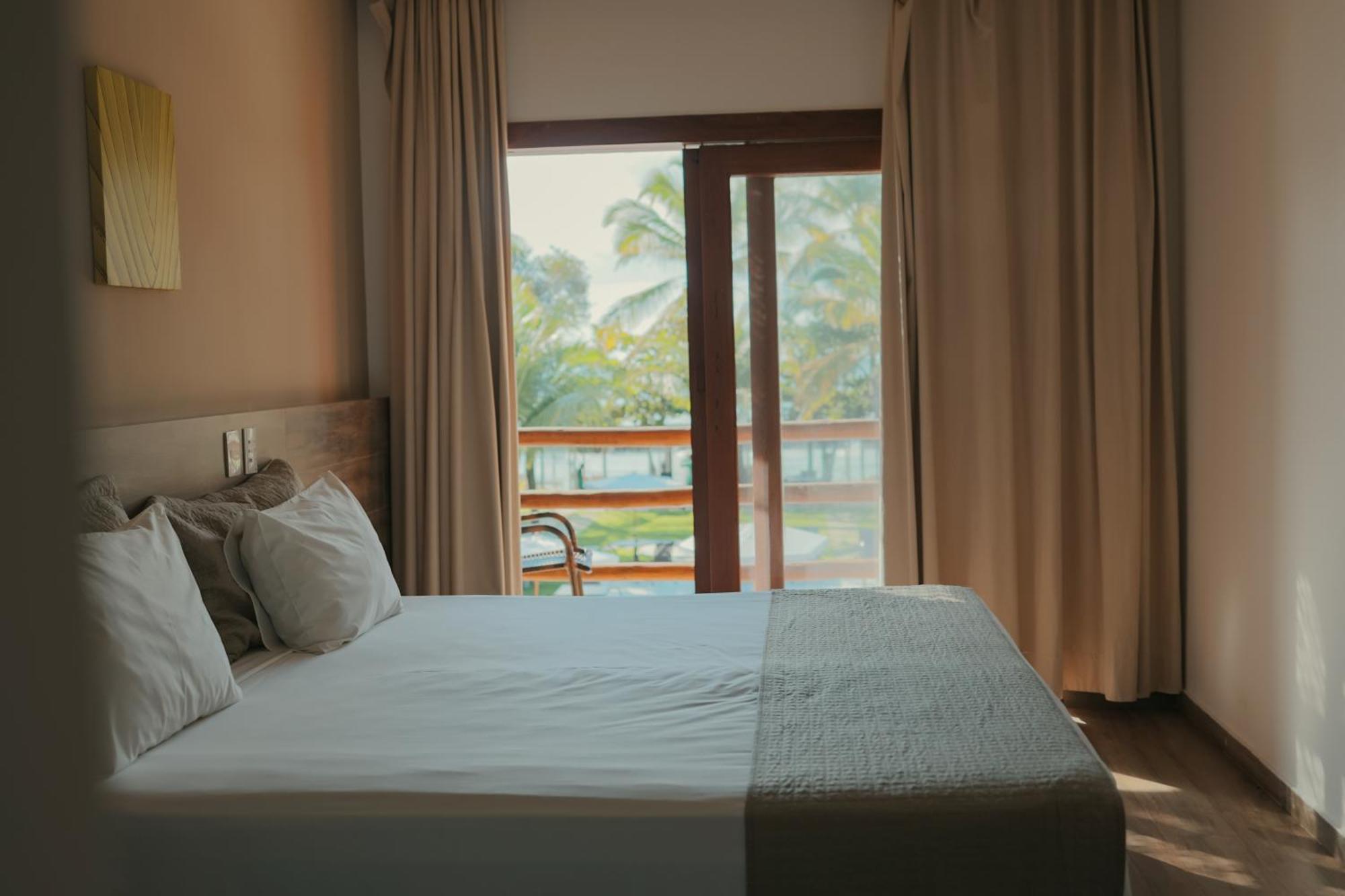 Deluxe Double Room with Sea View,1663027841:JPEG