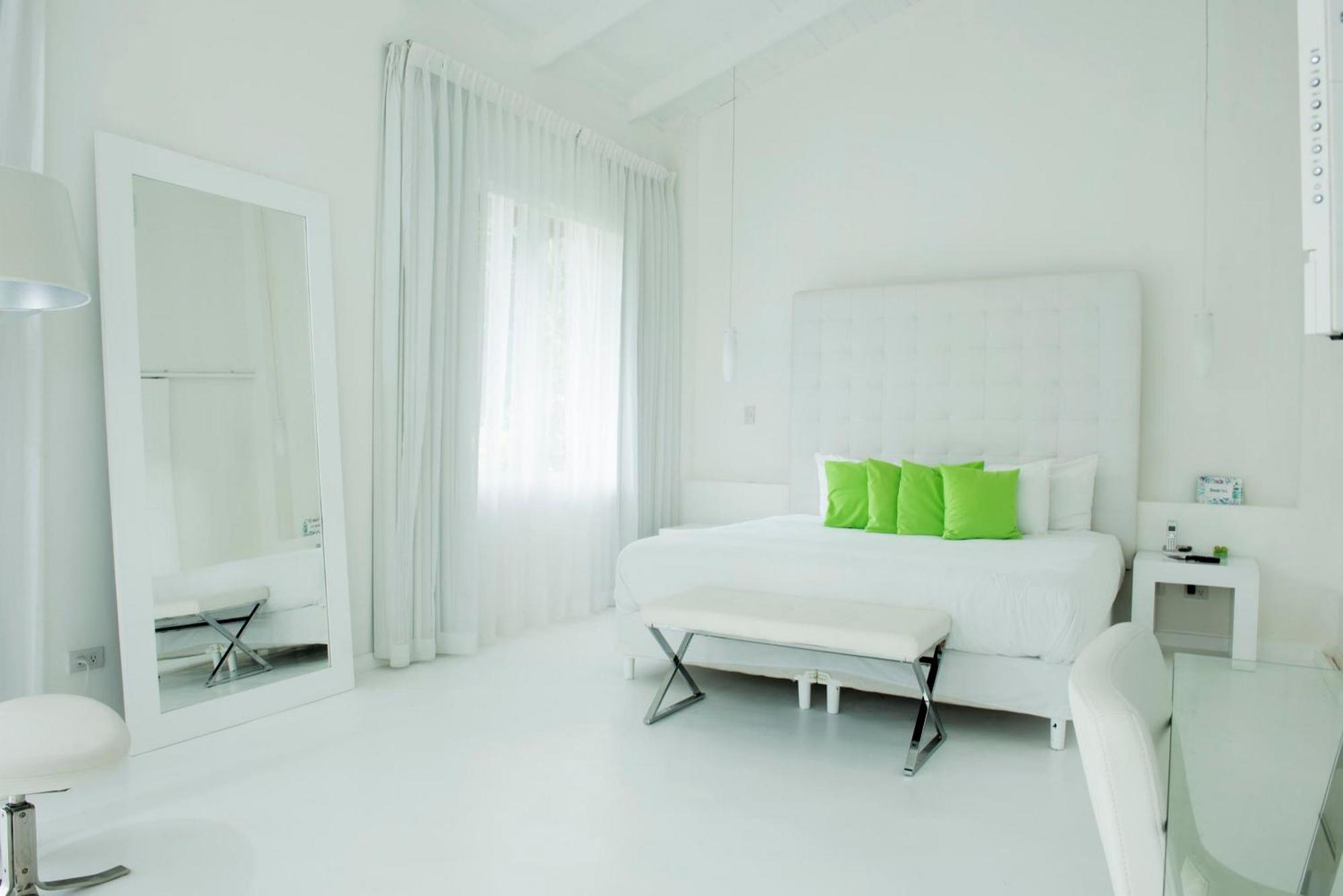 Le Cameleon Suite