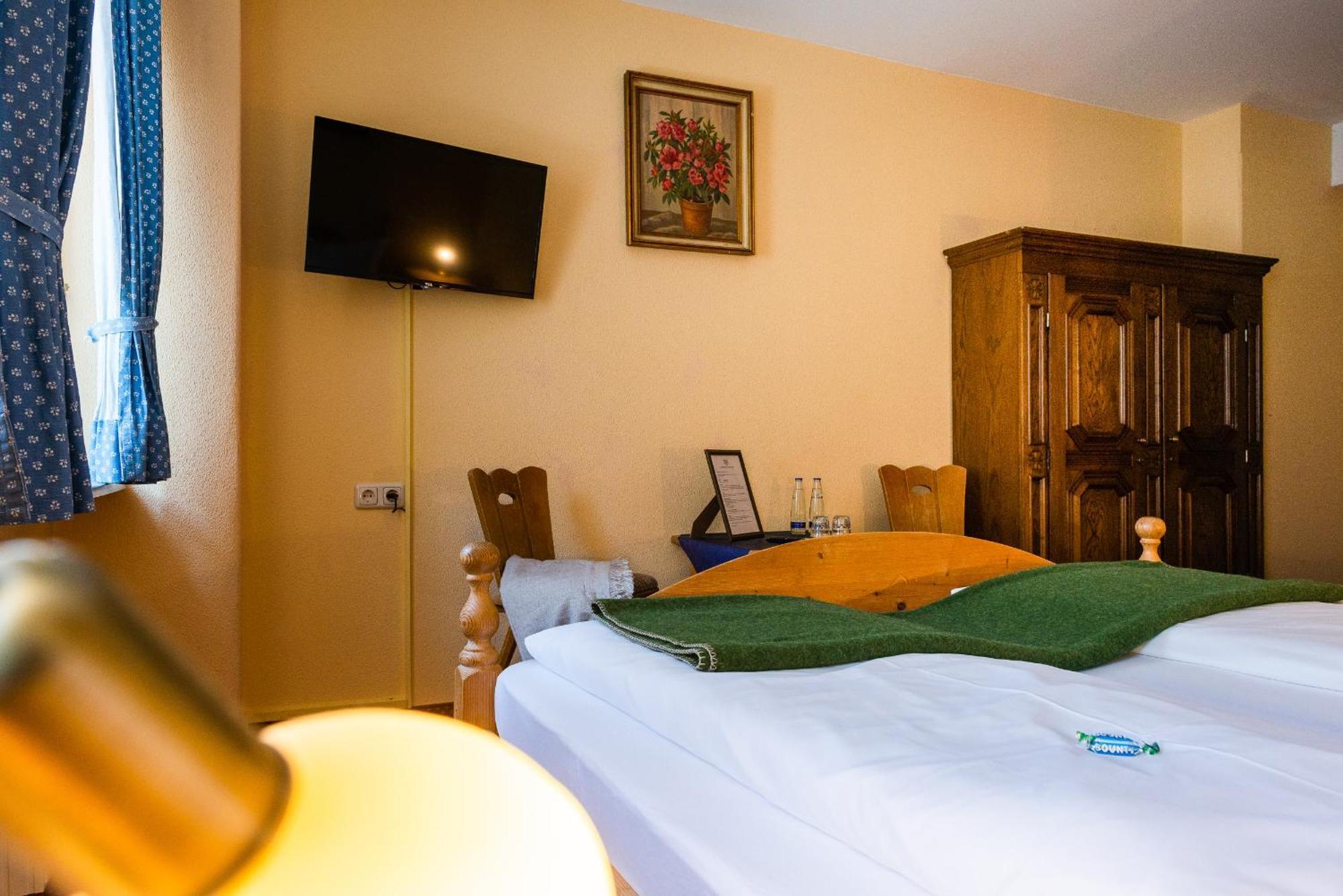 Double Room,1667468525:JPEG