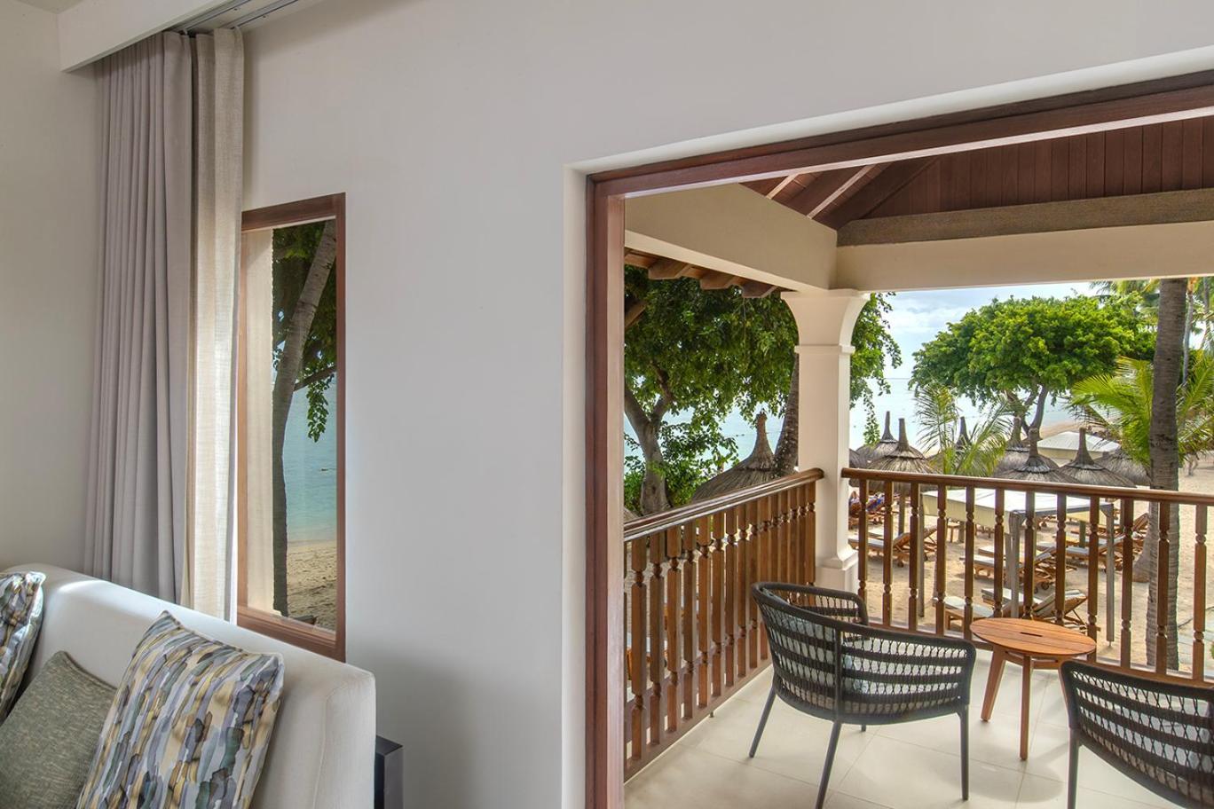 Grand Deluxe King Room Partial Ocean View