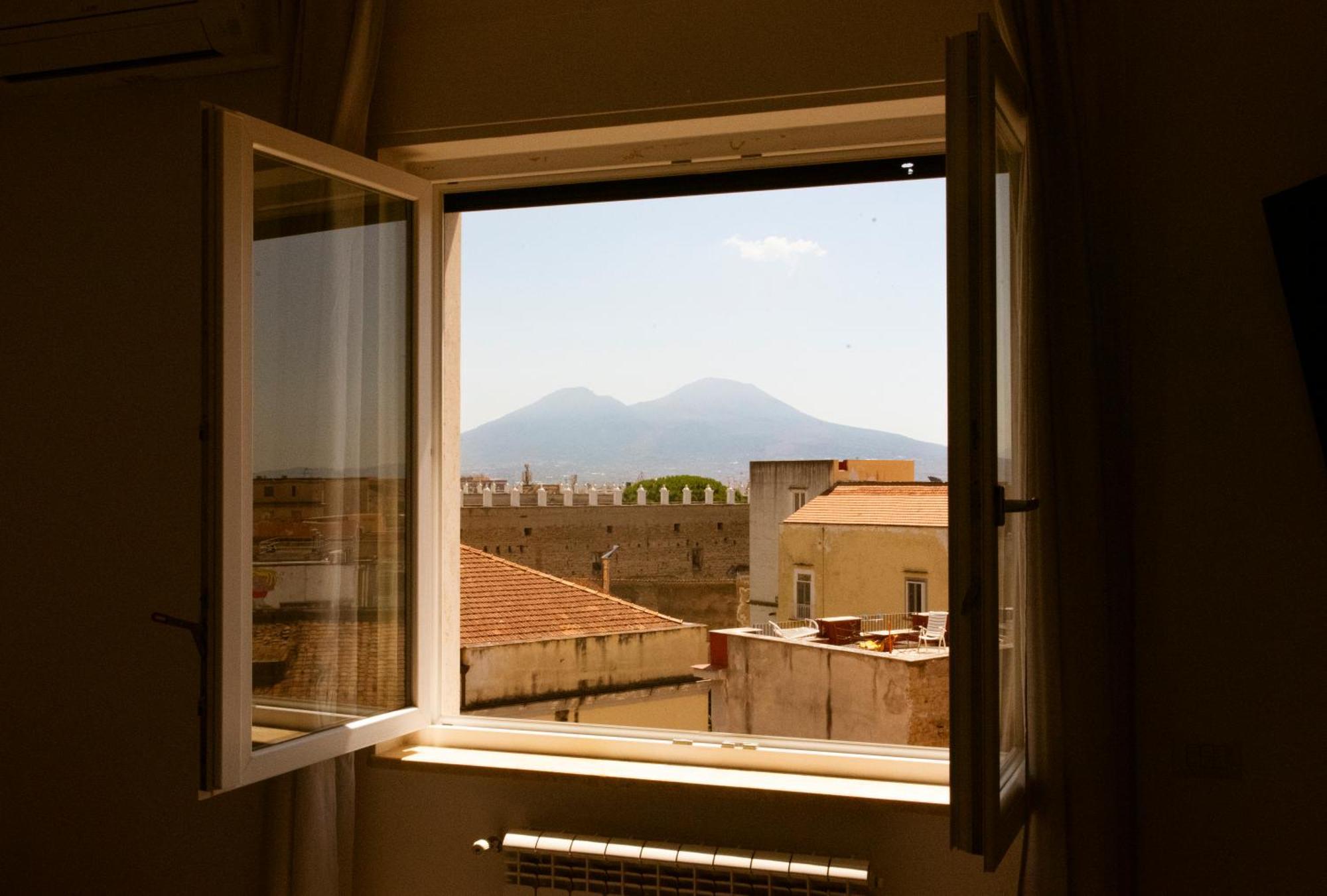 Double Room Private External Bathroom Vesuvio View