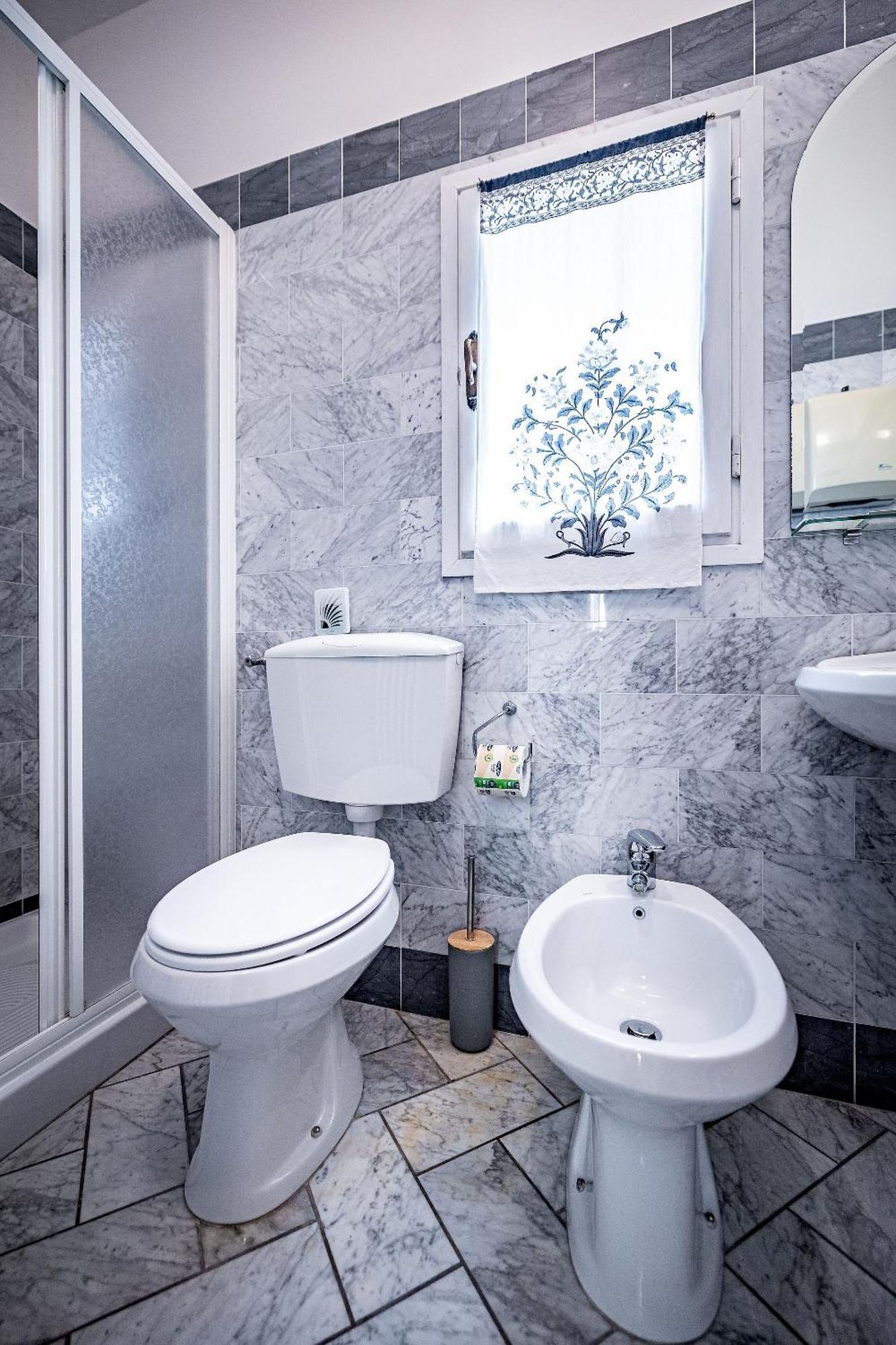 Double Room Private External Bathroom