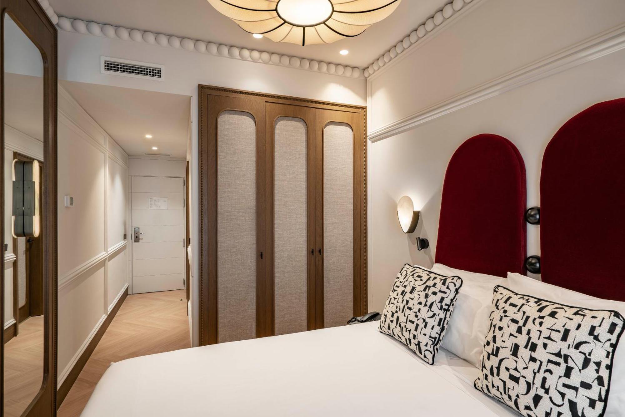Vincci Room