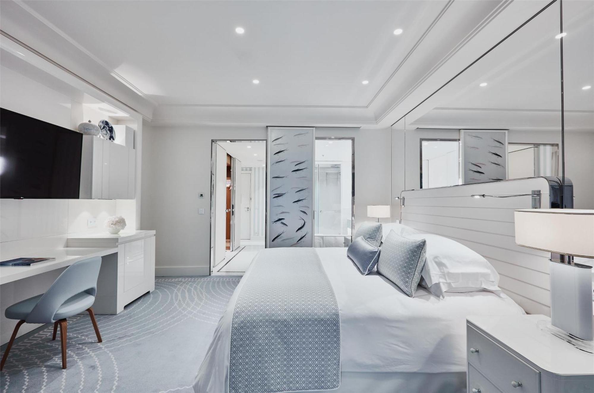 Junior King Suite