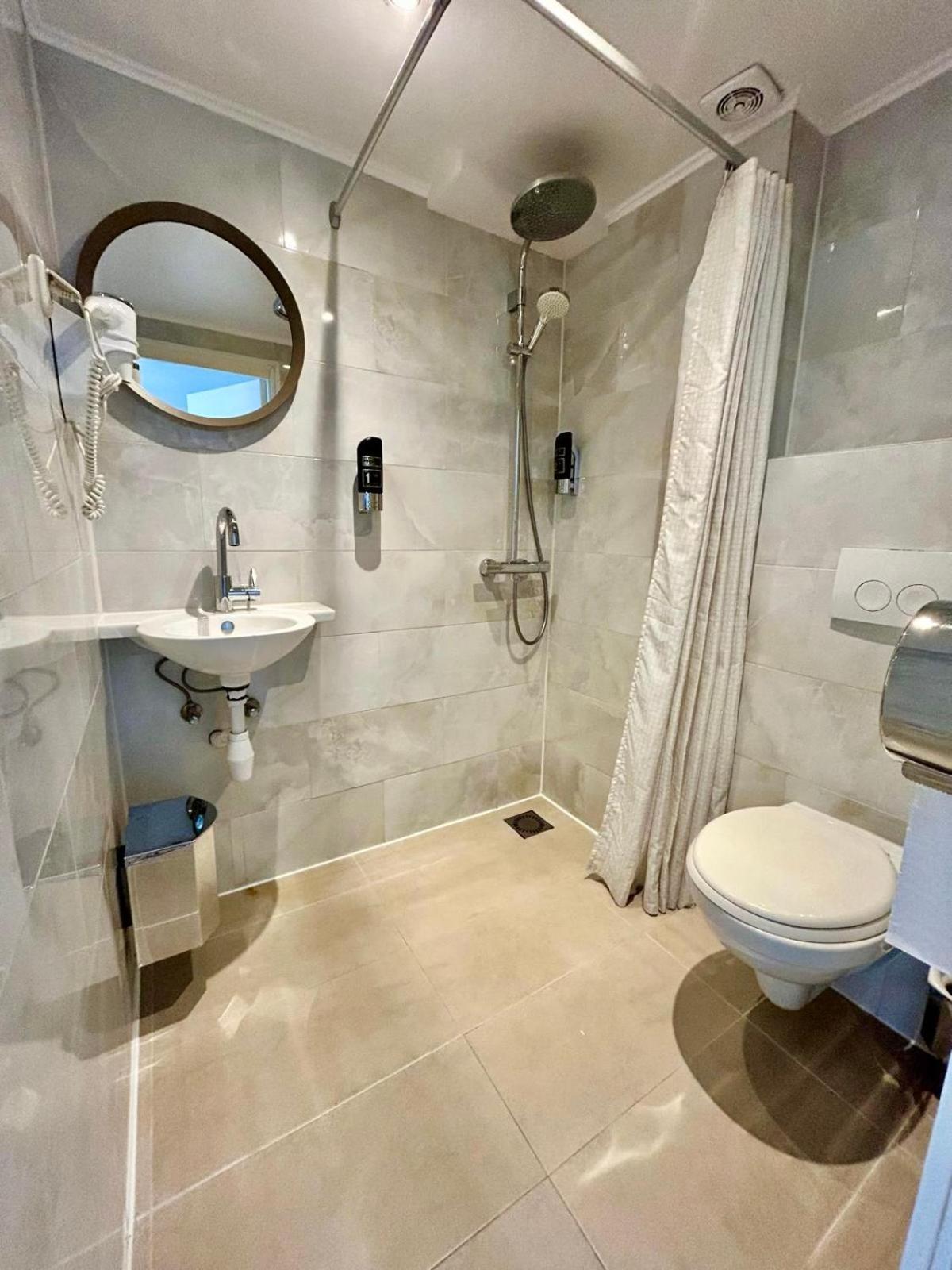 Room Private Bathroom