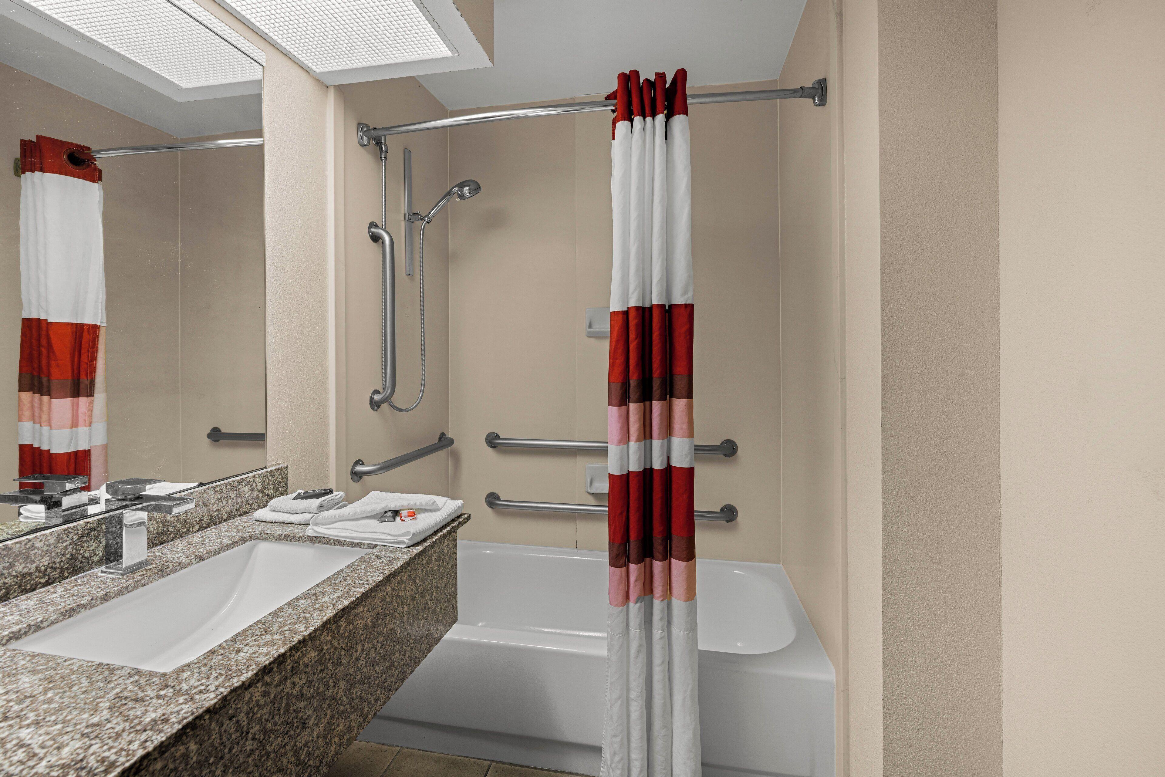 Suite Queen Room Disability Access Non-Smoking