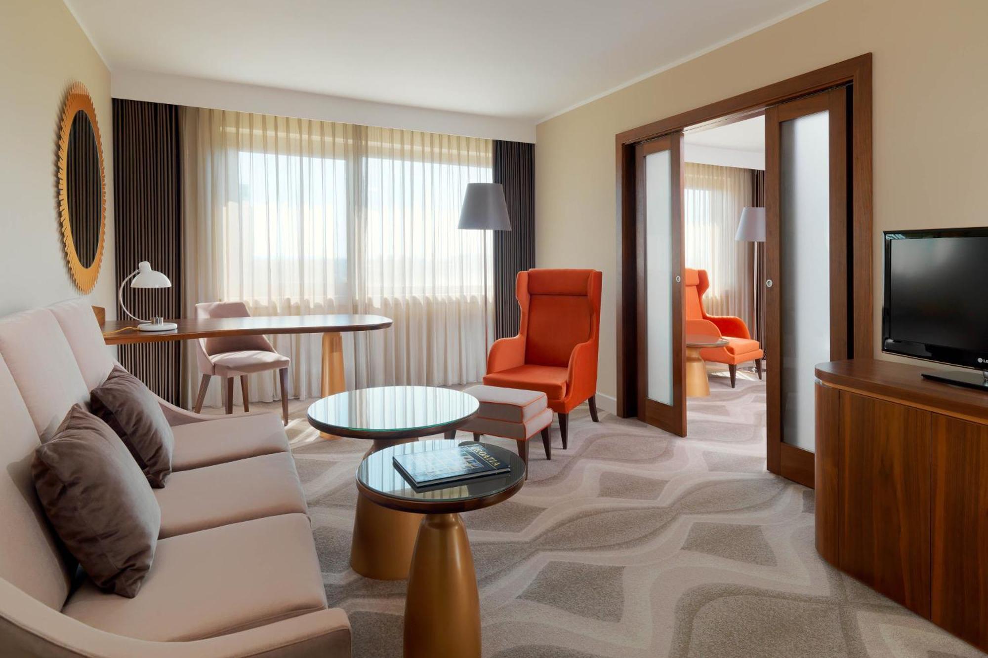 Westin Guest Office 1 Bedroom Junior Suite 1 King